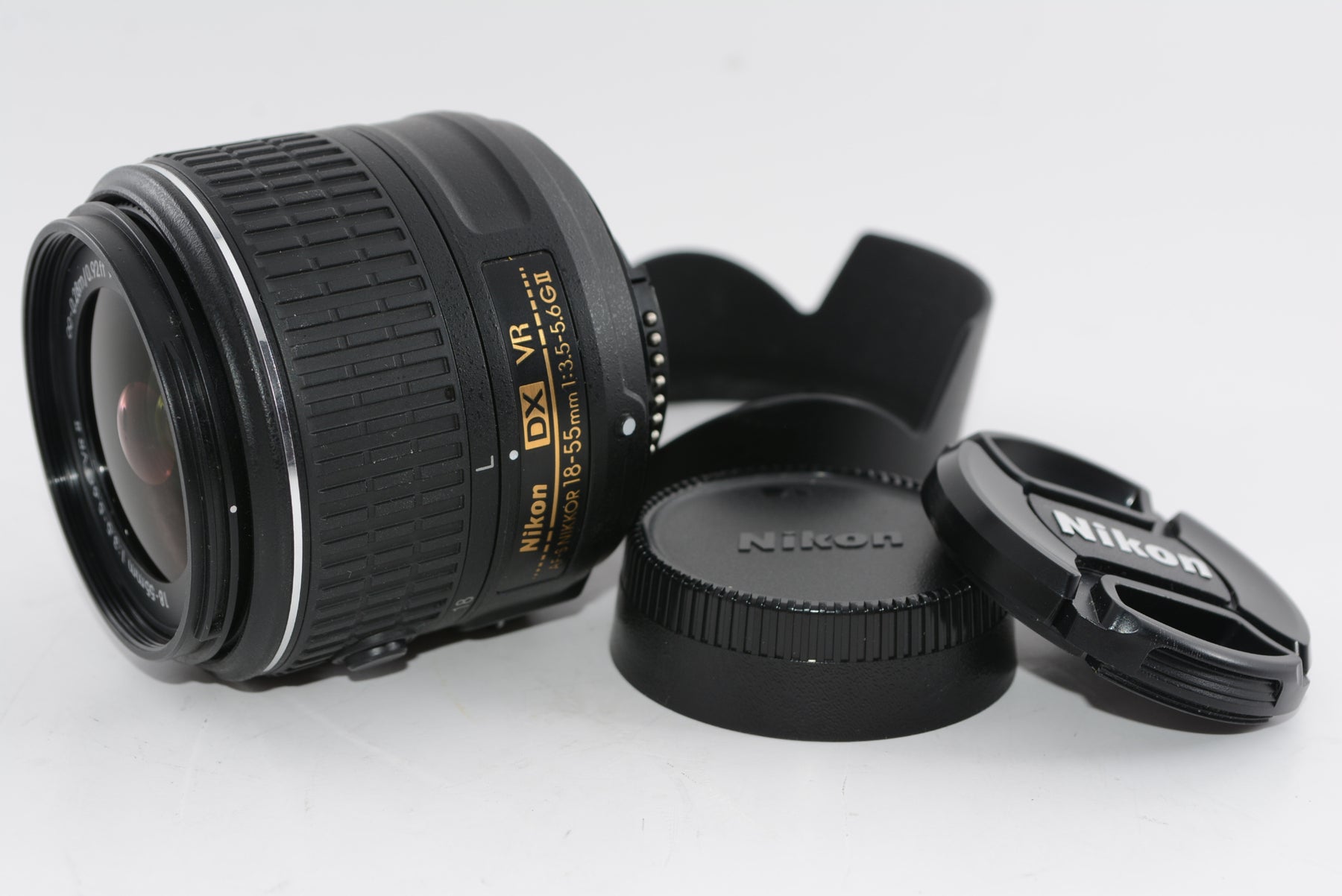 【外観特上級】Nikon 標準ズームレンズ AF-S DX NIKKOR 18-55mm f/3.5-5.6G VR II