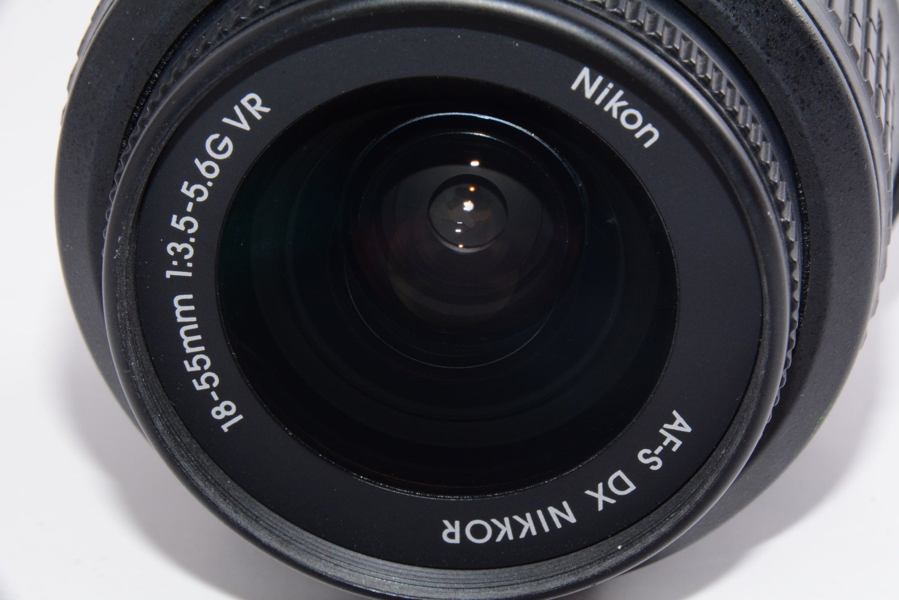 【外観特上級】Nikon 標準ズームレンズ AF-S DX NIKKOR 18-55mm f3.5-5.6G VR