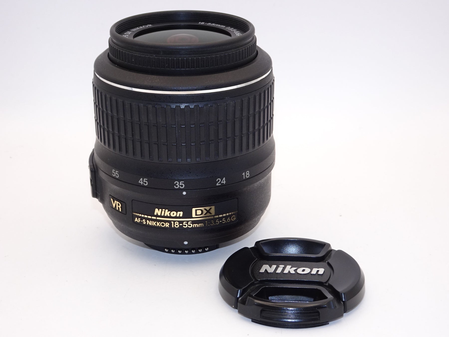 【外観特上級】Nikon 標準ズームレンズ AF-S DX NIKKOR 18-55mm f3.5-5.6G VR