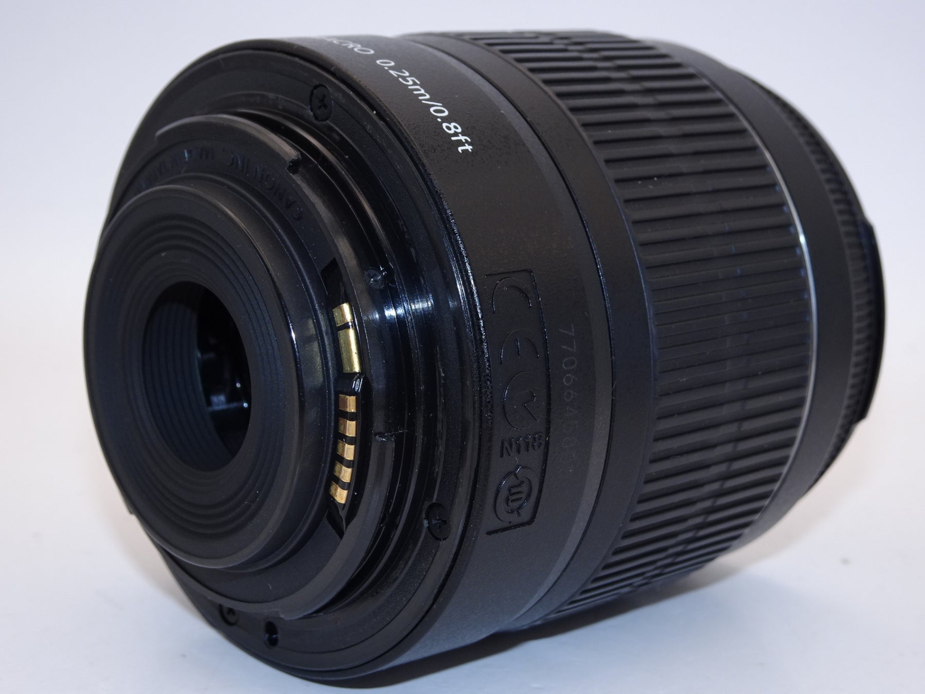 【外観特上級】Canon 標準ズームレンズ EF-S18-55mm F3.5-.5.6 IS II