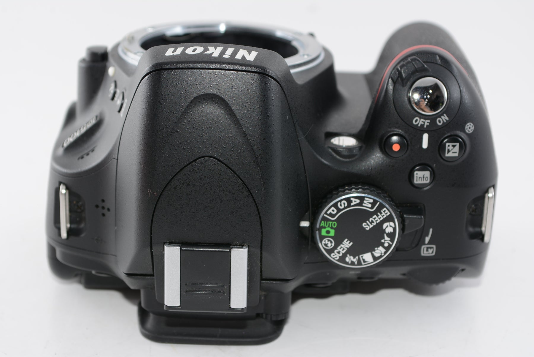 【外観特上級】Nikon デジタル一眼レフカメラ D5100 ボディ