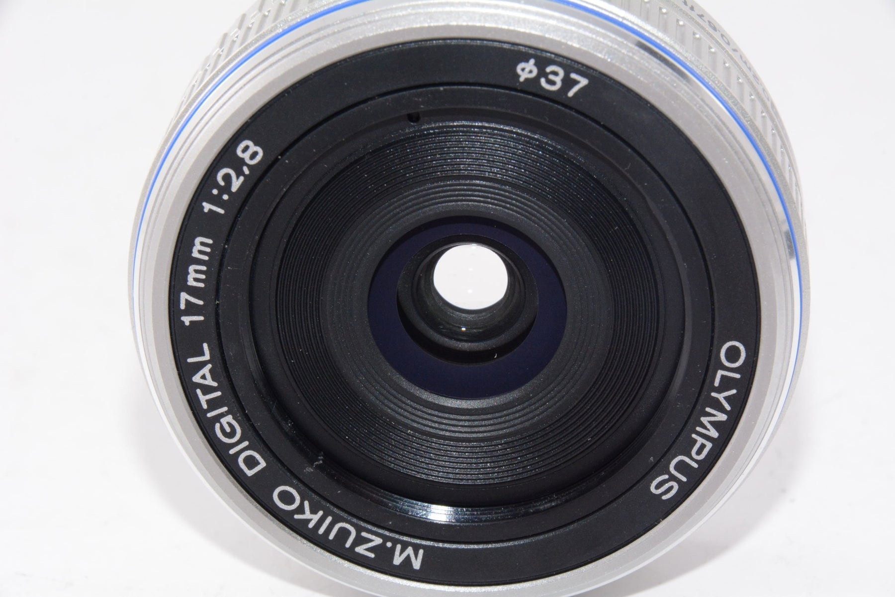 【外観並級】OLYMPUS パンケーキレンズ M.ZUIKO DIGITAL 17mm F2.8 シルバー