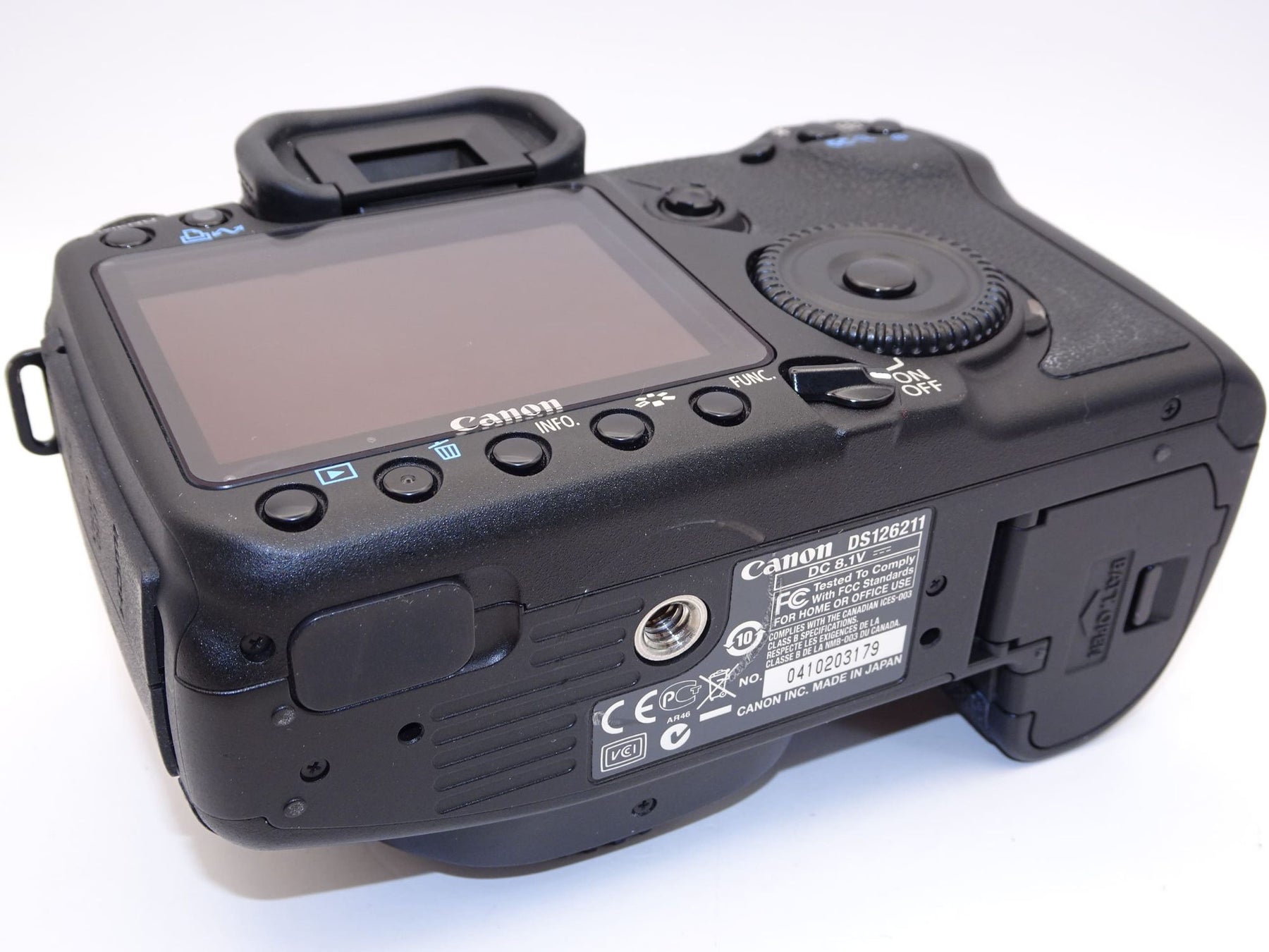【外観特上級】Canon デジタル一眼レフカメラ EOS 50D EF-S18-200 IS レンズキット EOS50D18200ISLK