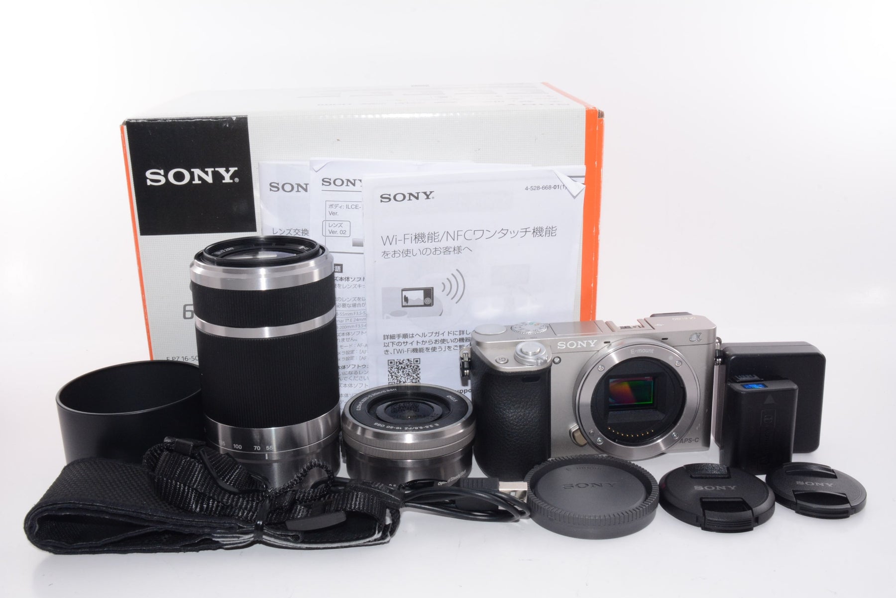 【外観並級】SONY ミラーレス一眼 α6000 ダブルズームレンズキット シルバー ILCE-6000Y S