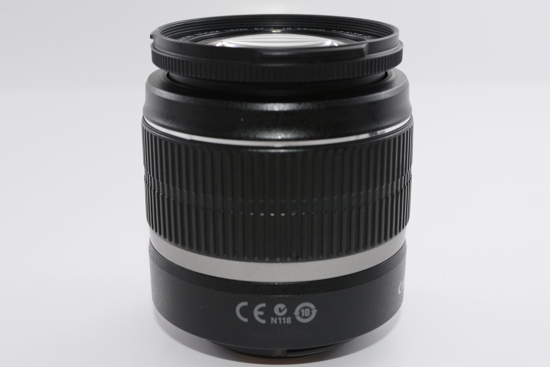 【外観特上級】Canon 標準ズームレンズ EF-S18-55mm F3.5-5.6 IS