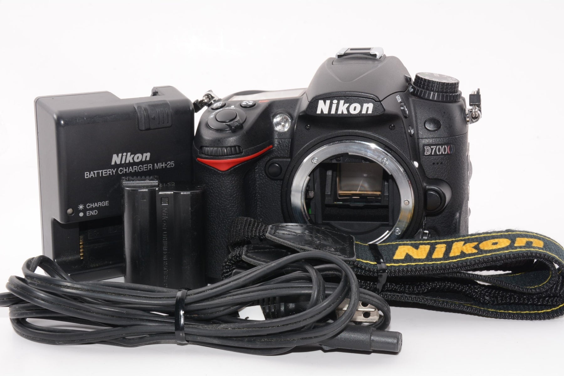 【外観特上級】Nikon デジタル一眼レフカメラ D7000 ボディー