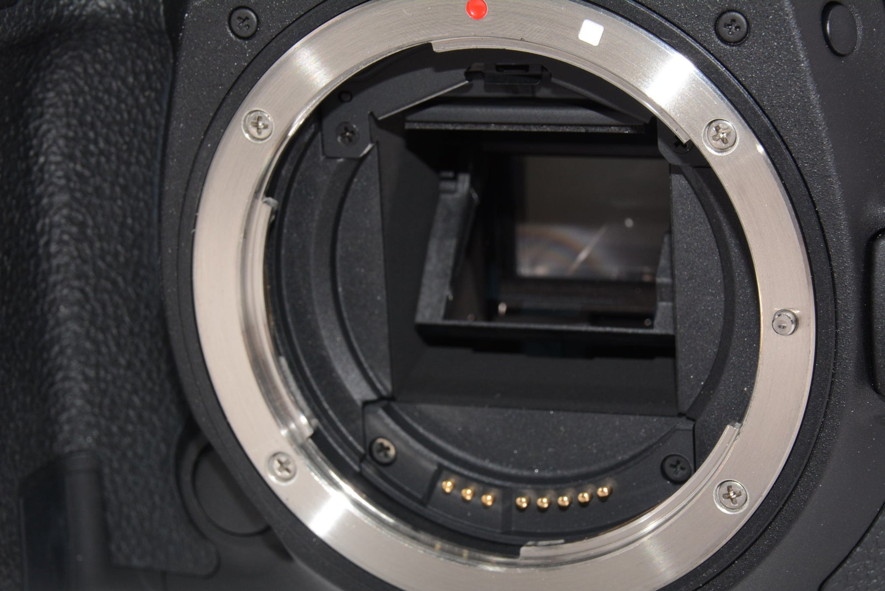 【ほぼ新品】Canon デジタル一眼レフカメラ EOS 7D Mark IIボディ EOS7DMK2