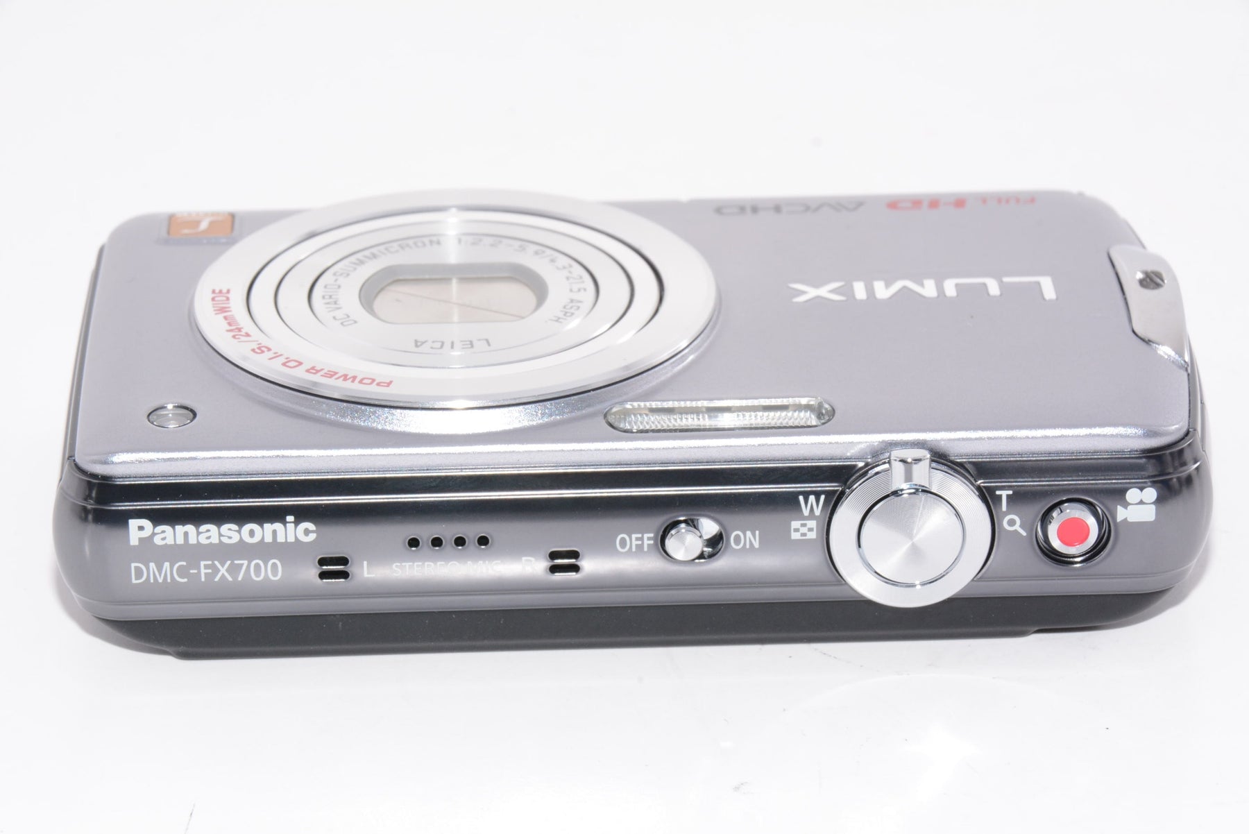 【外観特上級】パナソニック デジタルカメラ LUMIX FX700 ジュネスシルバー DMC-FX700-S