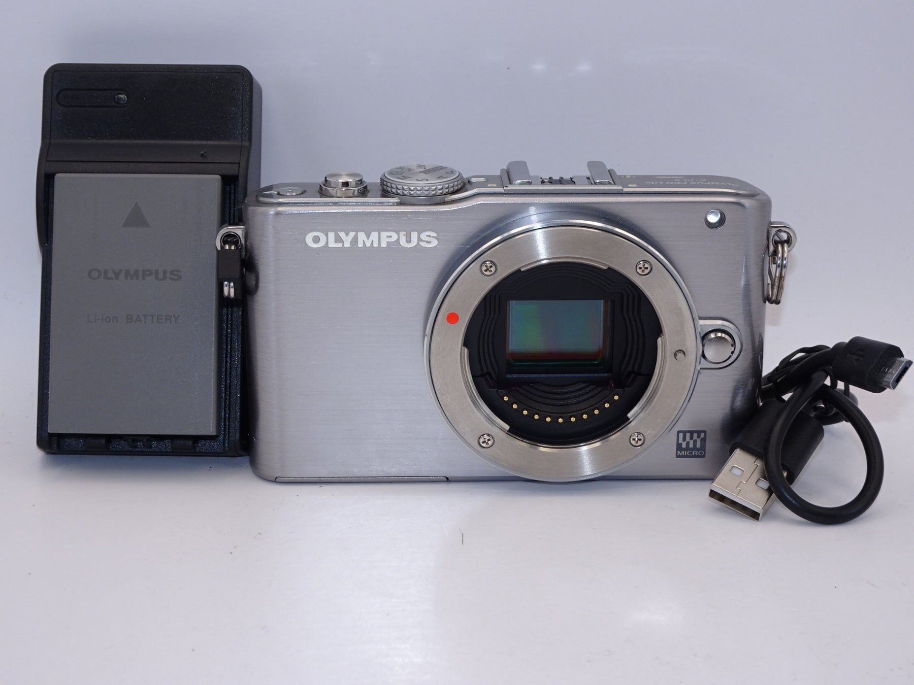 【外観特上級】OLYMPUS ミラーレス一眼 PEN Lite E-PL3 ボディ シルバー
