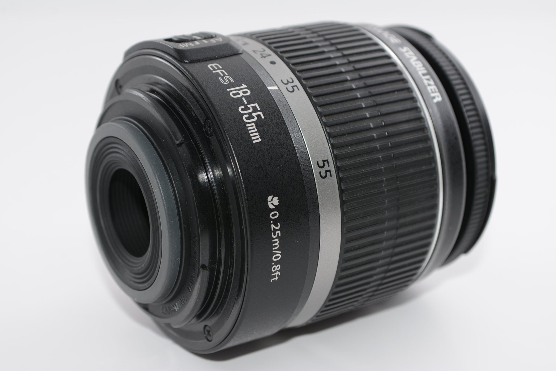 【外観特上級】Canon 標準ズームレンズ EF-S18-55mm F3.5-5.6 IS