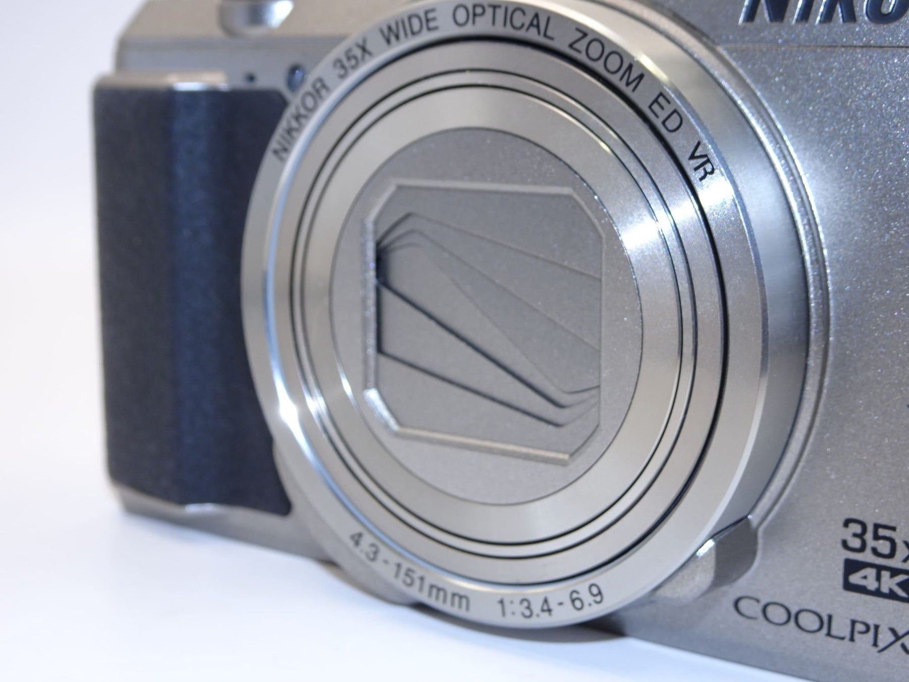 【外観特上級】Nikon デジタルカメラ COOLPIX A900 光学35倍ズーム 2029万画素 シルバー A900SL