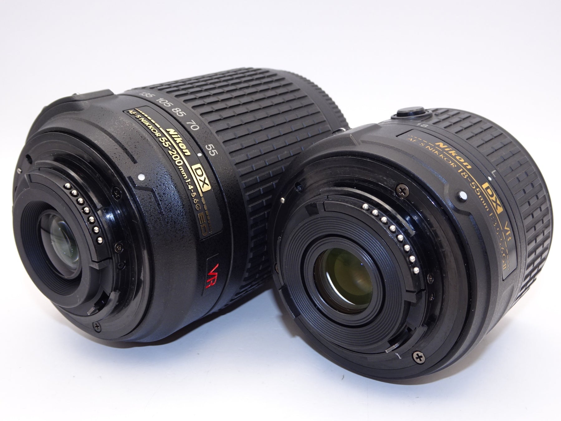 【外観並級】Nikon デジタル一眼レフカメラ D3300 ダブルズームキット ブラック D3300WZBK