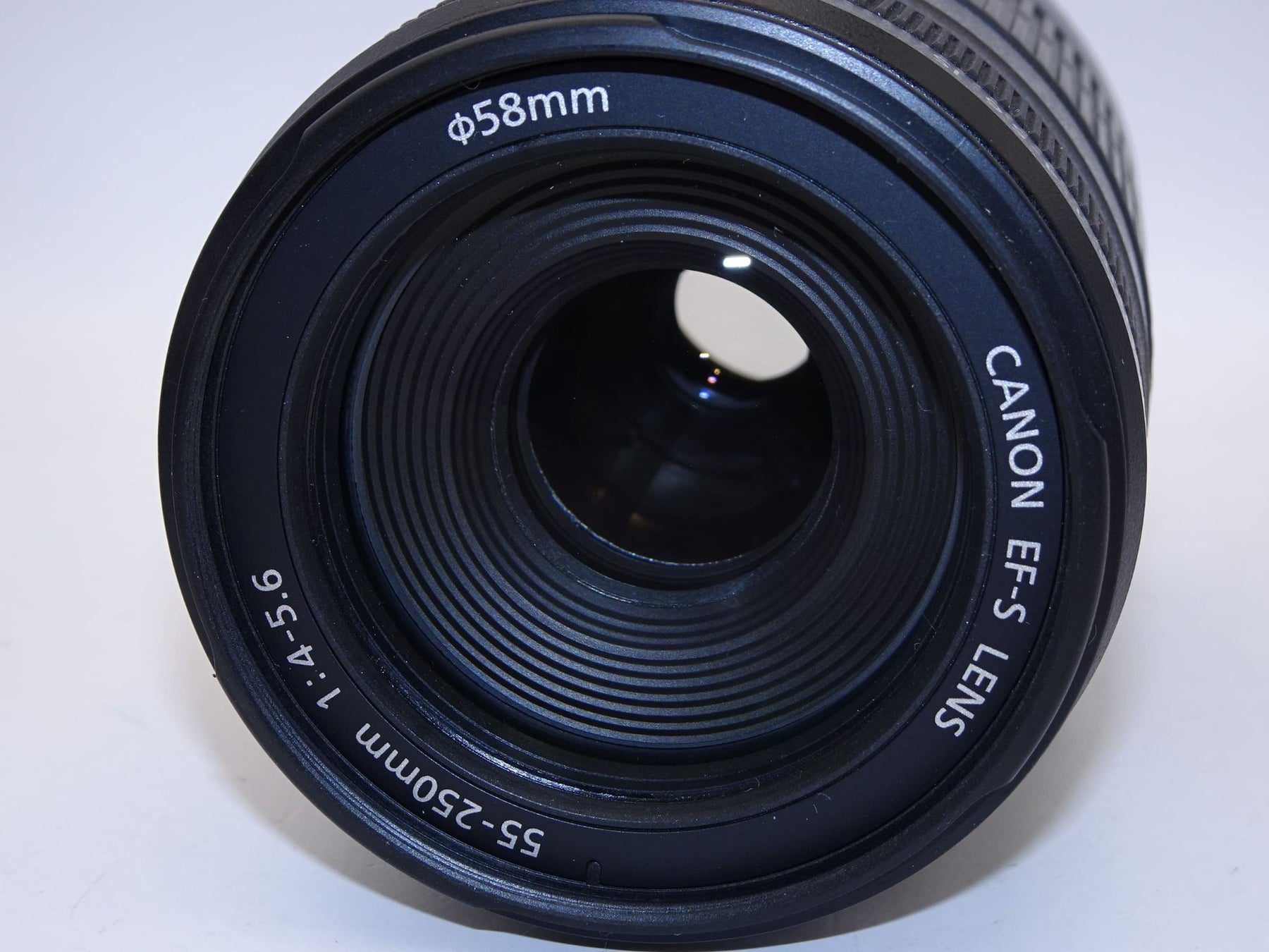 【外観特上級】Canon 望遠レンズ EF-S55-250mm F4-5.6 IS