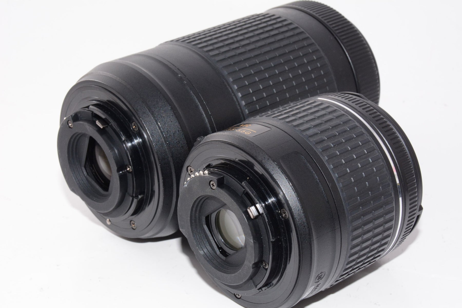 【外観並級】Nikon デジタル一眼レフカメラ D3400 ダブルズームキット ブラック D3400WZBK