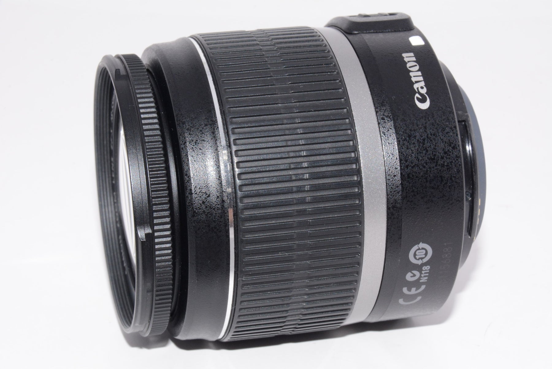 【外観並級】Canon 標準ズームレンズ EF-S18-55mm F3.5-5.6 IS