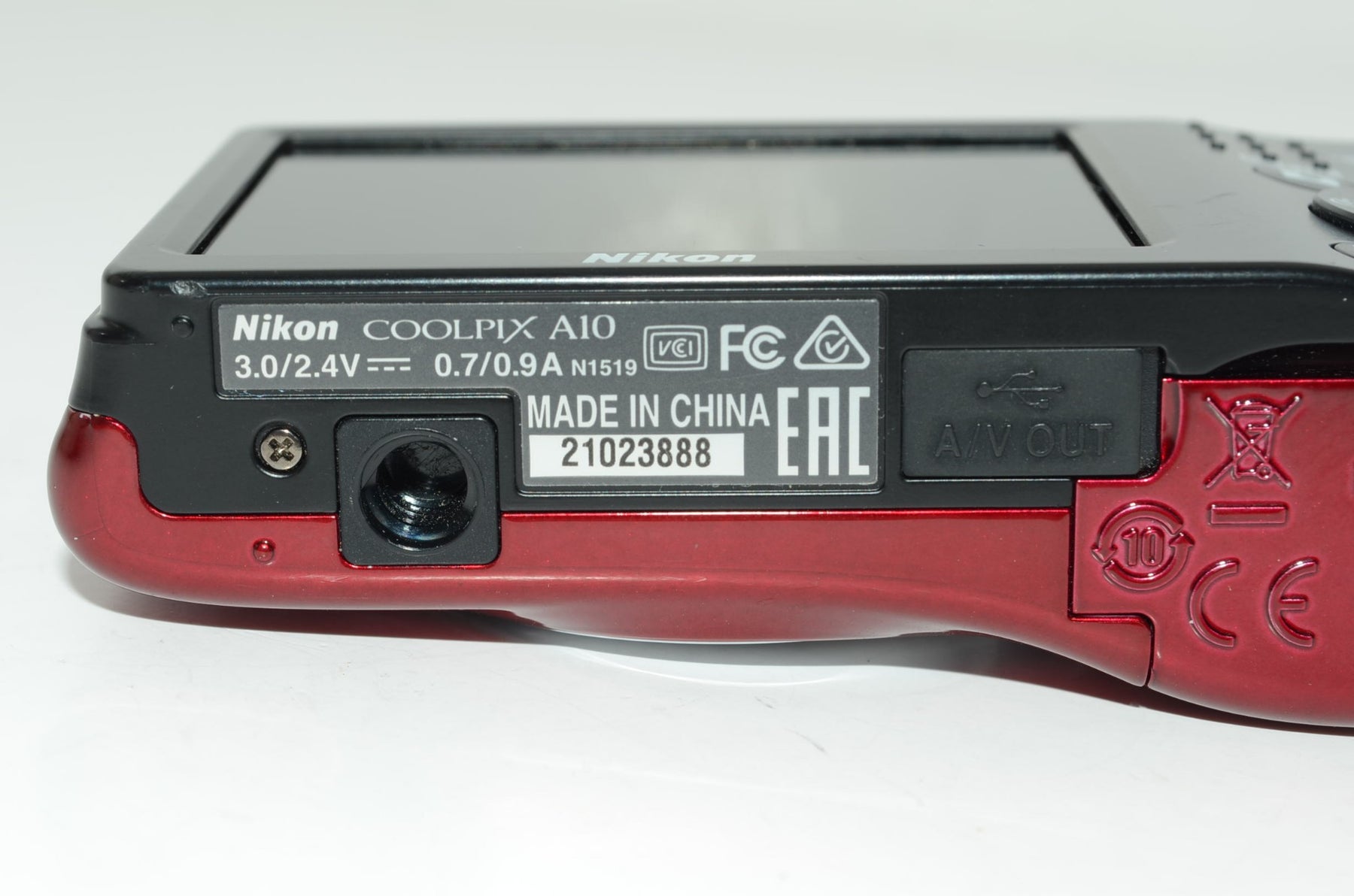 【外観並級】Nikon デジタルカメラ COOLPIX A10 レッド 光学5倍ズーム 1614万画素 乾電池タイプ A10RD