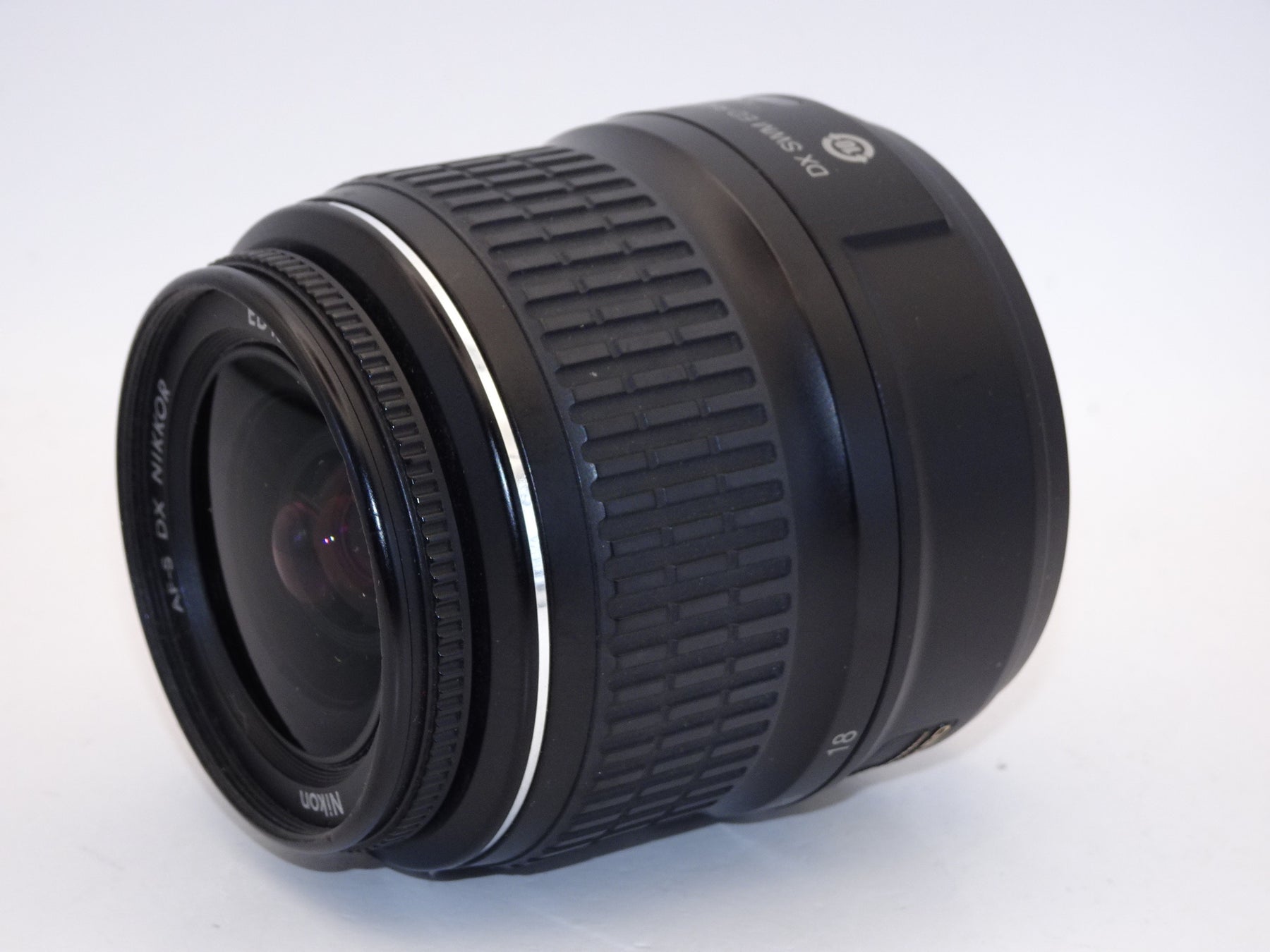 【外観並級】Nikon 標準ズームレンズ AF-S DX NIKKOR 18-55mm f/3.5-5.6G VR II