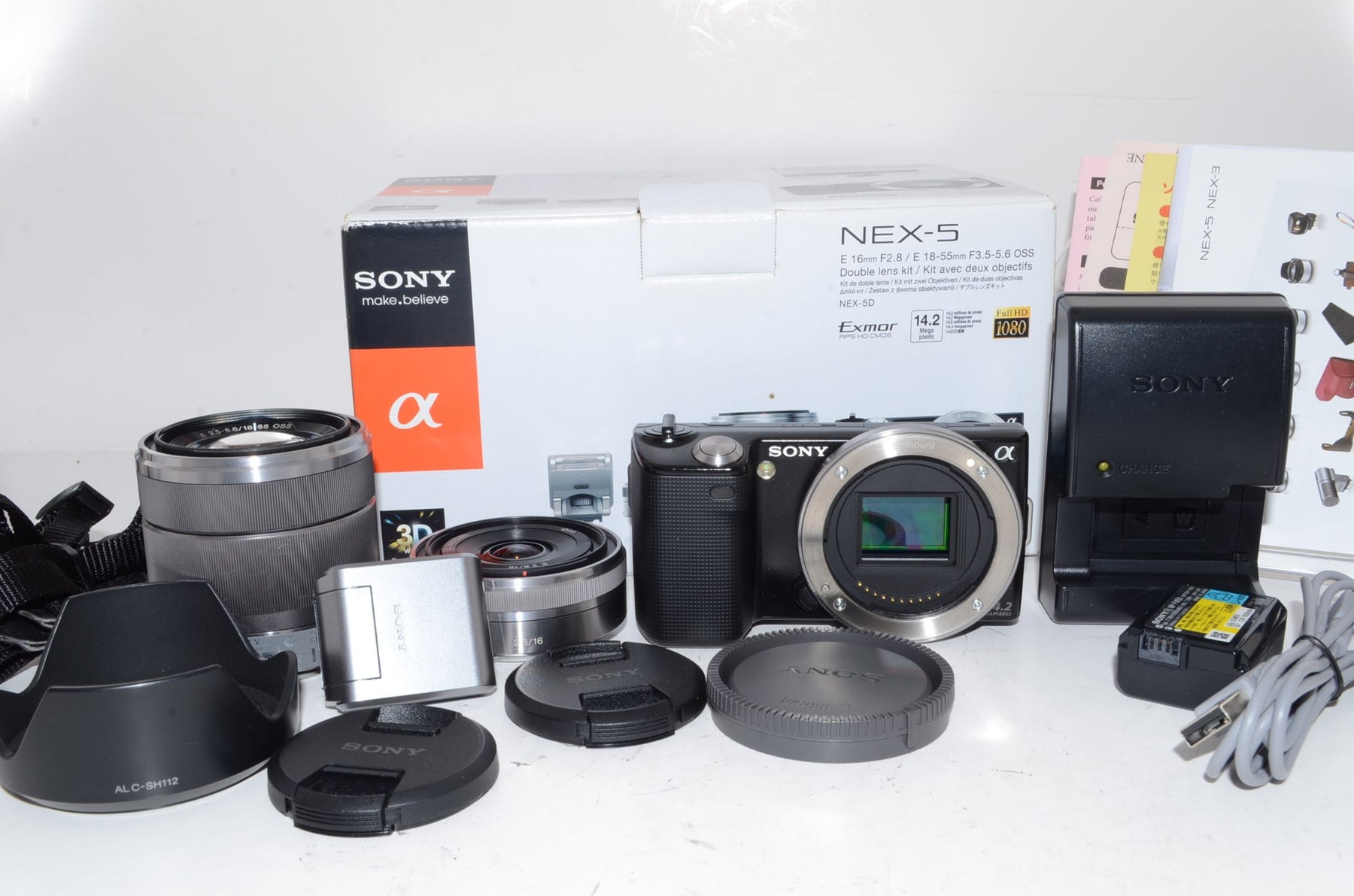 【外観並級】ソニー SONY ミラーレス一眼 α NEX-5 ダブルズームレンズキットE16mm F2.8+E18-55mm F3.5-5.6 OSS付属 ブラック NEX-5D/B