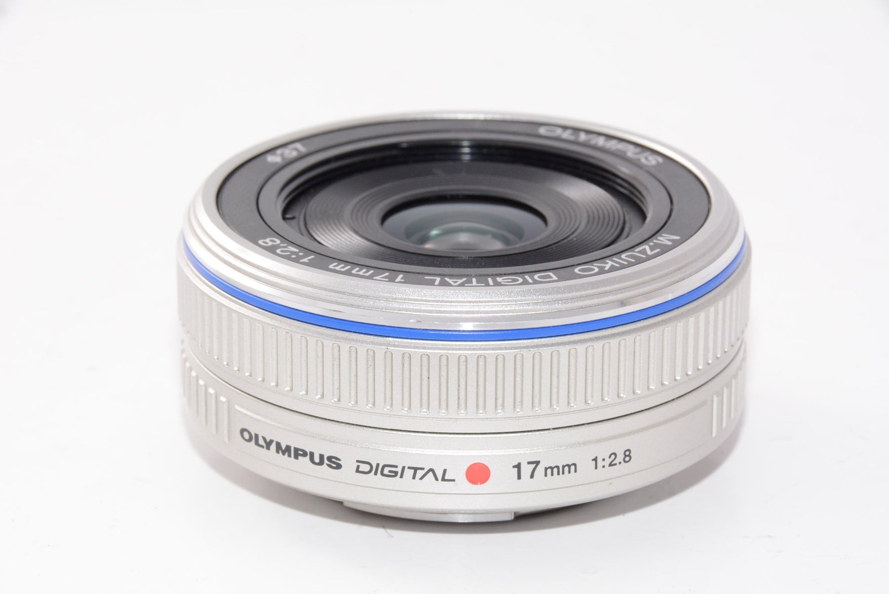 【外観特上級】OLYMPUS パンケーキレンズ M.ZUIKO DIGITAL 17mm F2.8 シルバー