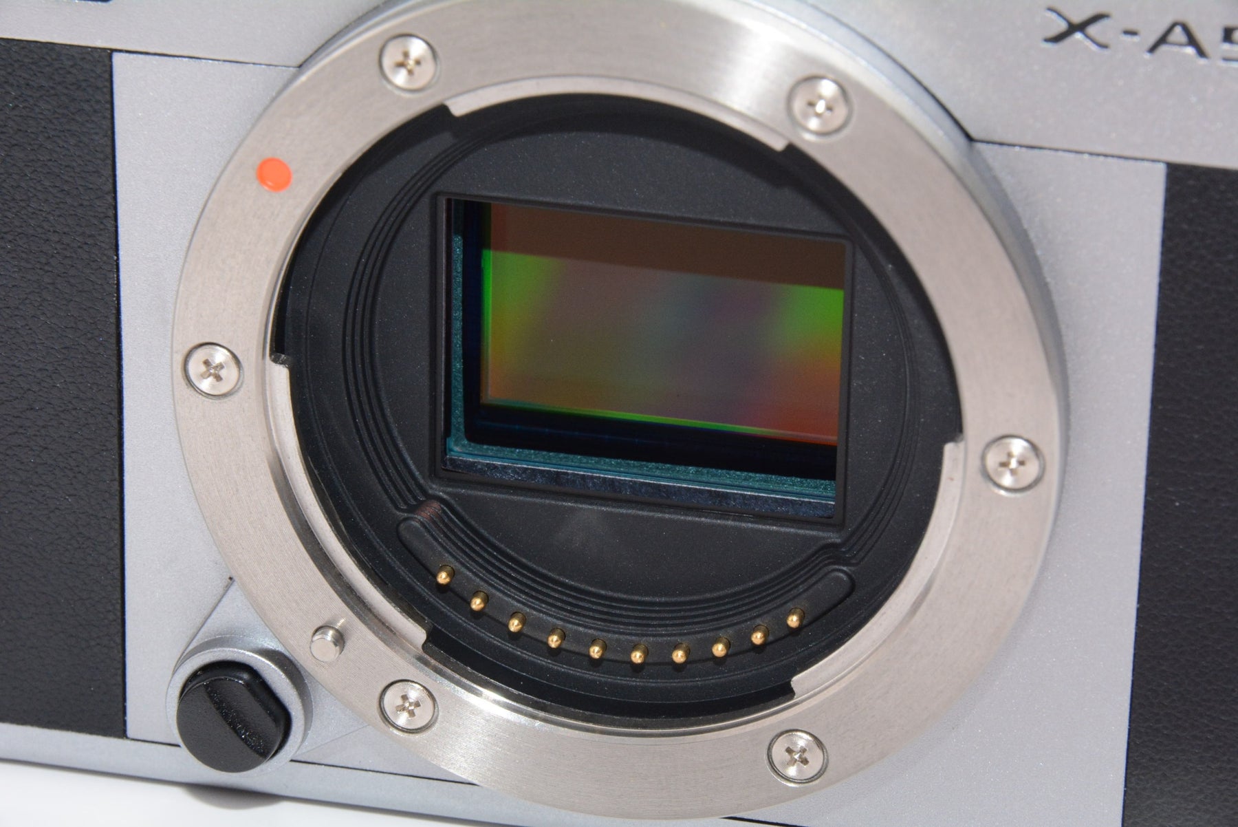 【外観特上級】FUJIFILM ミラーレス一眼 X-A5シルバー X-A5-S