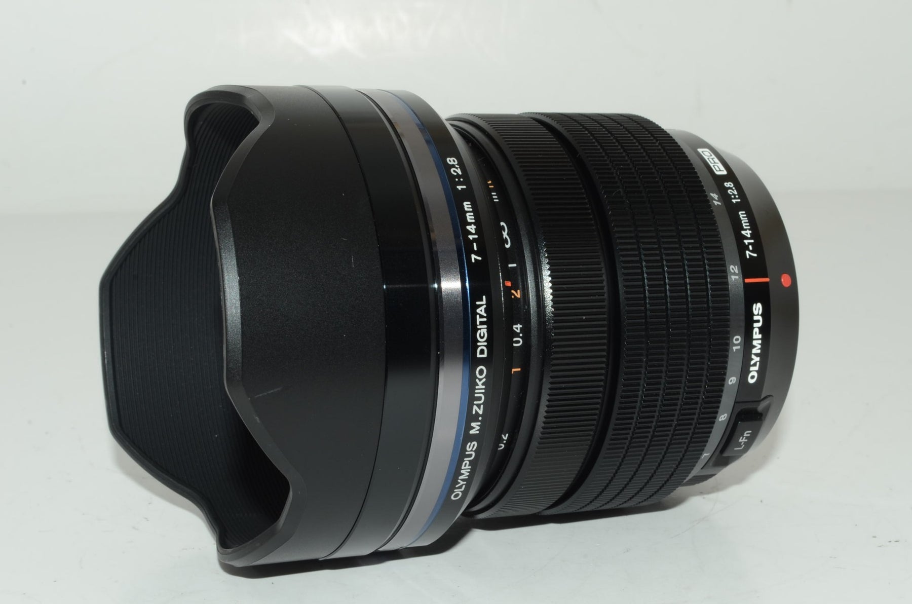 【外観特上級】OLYMPUS M.ZUIKO DIGITAL ED 7-14mm F2.8 PRO
