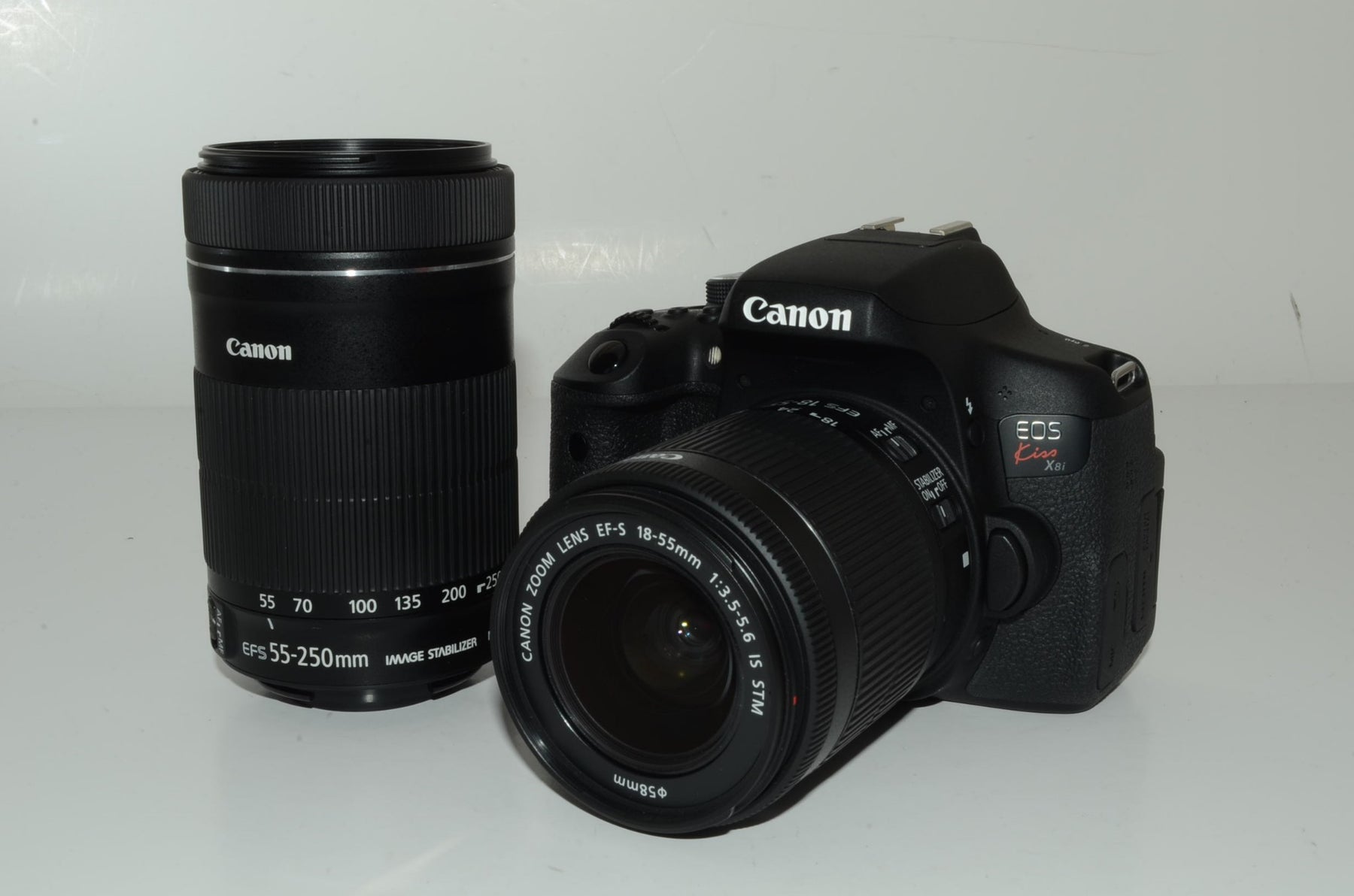 【外観特上級】Canon EOS Kiss X8i ダブルズームキット