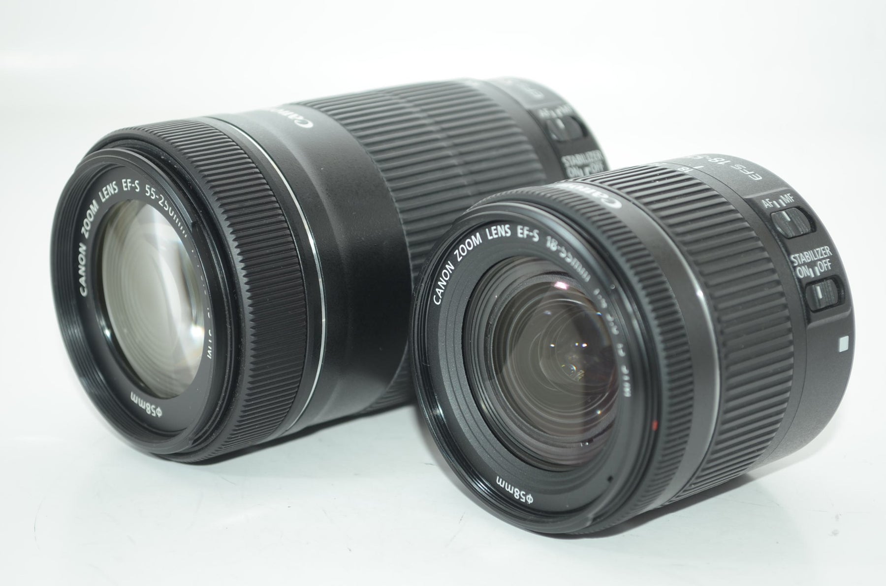 【外観並級】Canon デジタル一眼レフカメラ「EOS Kiss X9」ダブルズームキット (ブラック) EOSKISSX9BK-WKIT