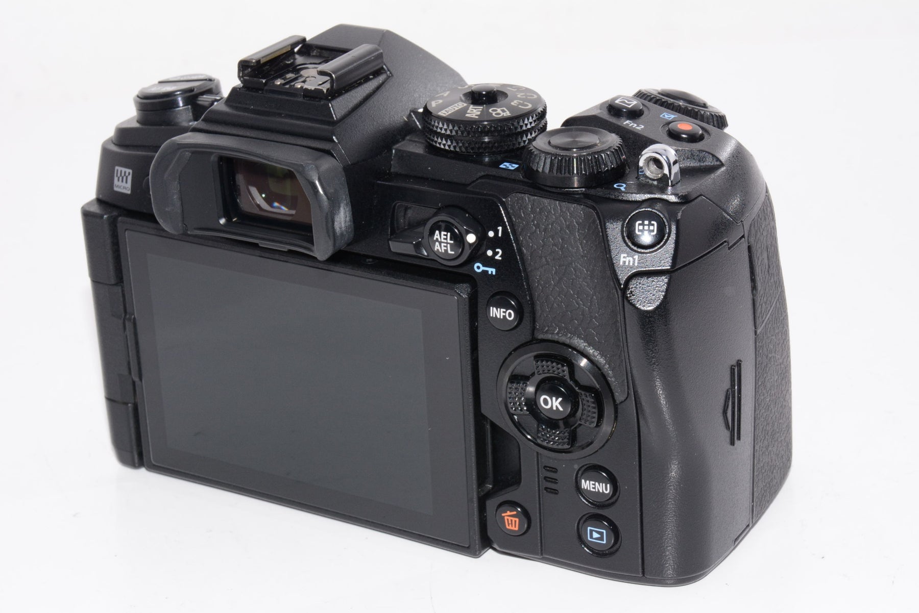 【外観並級】OLYMPUS ミラーレス一眼 OM-D E-M1 MarkⅡボディ