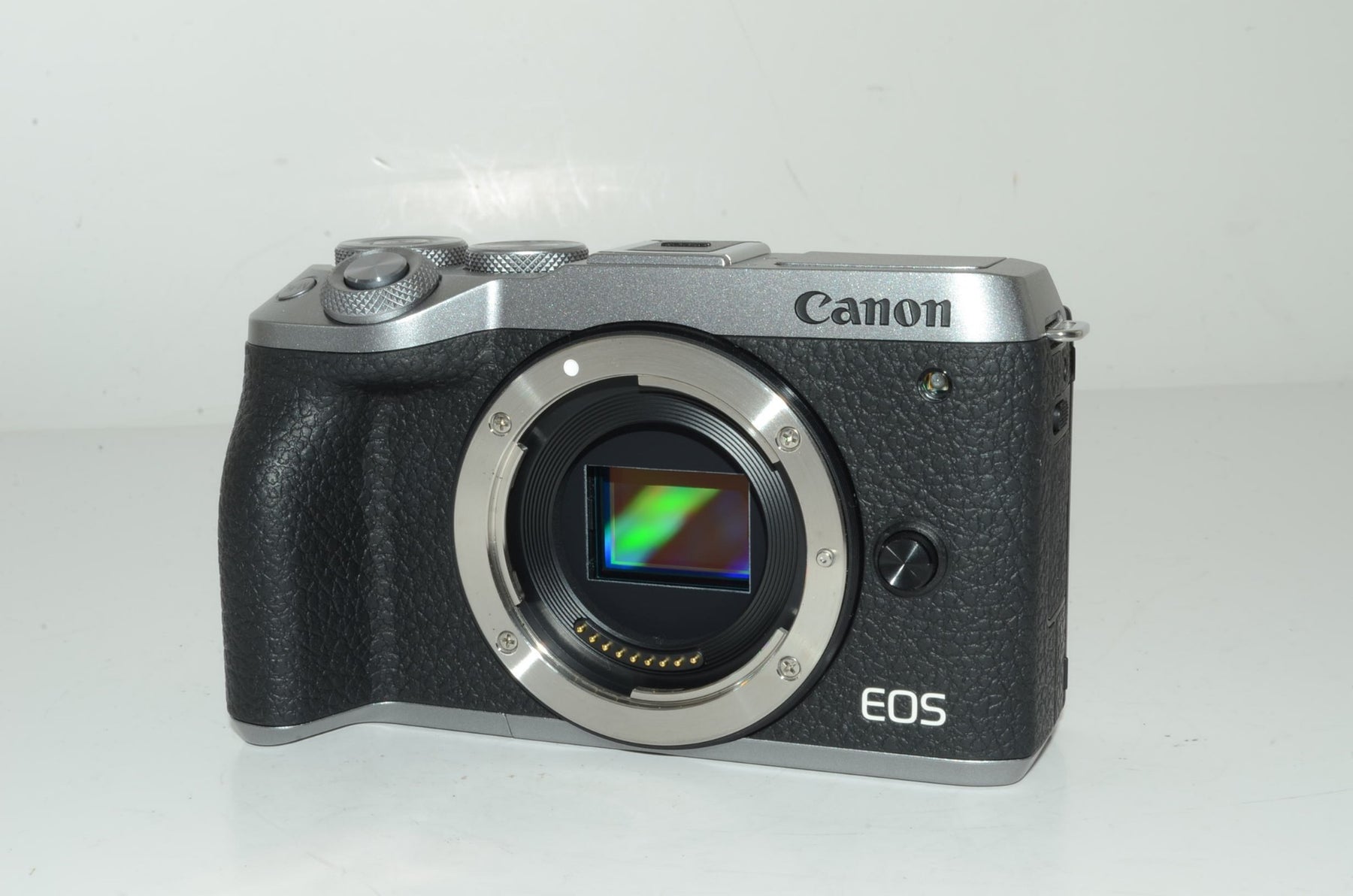 【外観特上級】Canon ミラーレス一眼カメラ EOS M6 Mark II ダブルズームキット シルバー EOSM6MK2SL-WZK