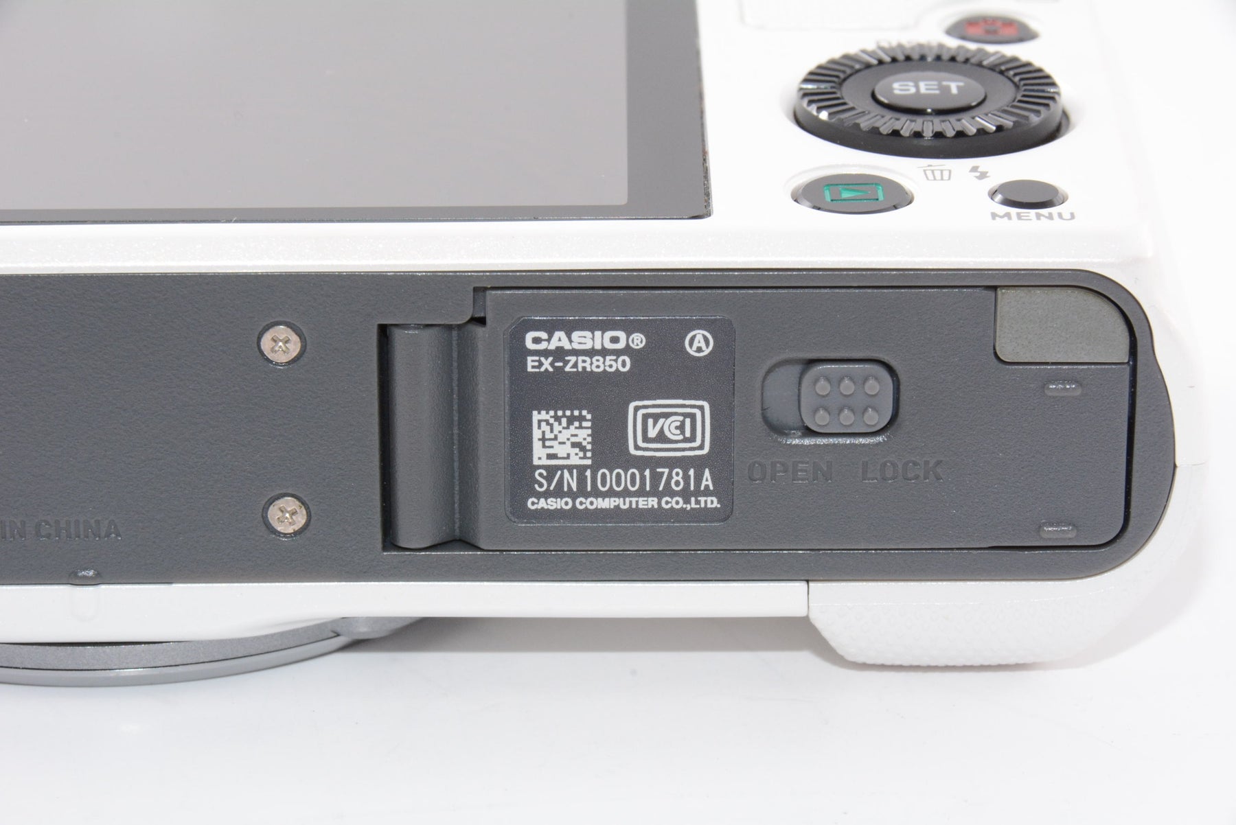 【外観特上級】CASIO デジタルカメラ EXILIM EXZR850WE ホワイト