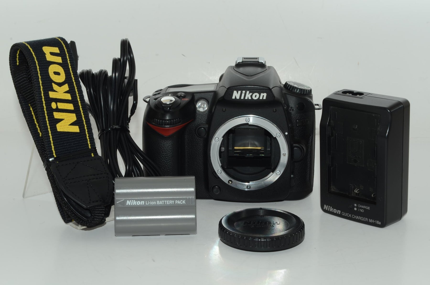 【外観並級】Nikon デジタル一眼レフカメラ D90 ボディ