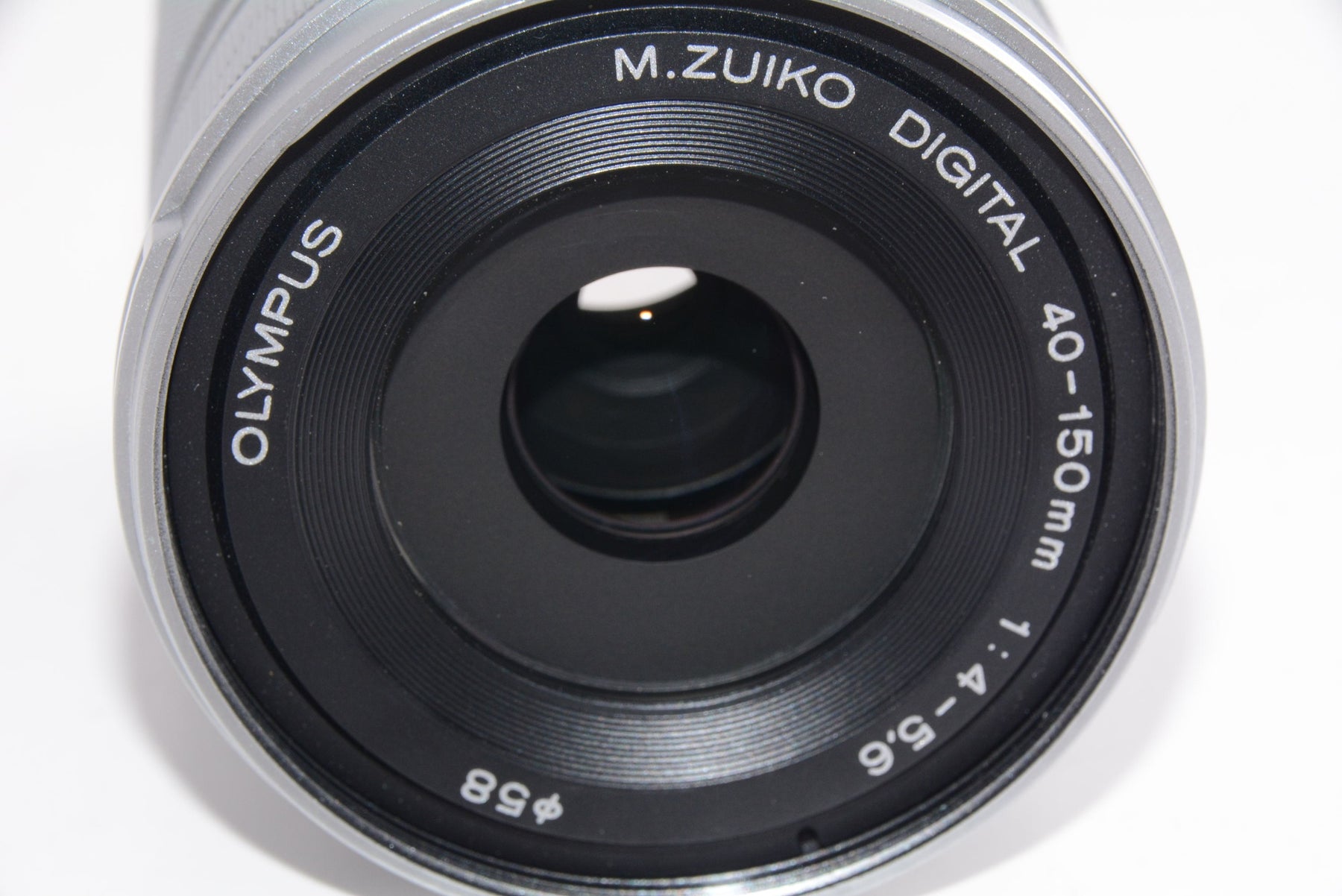 【外観特上級】OLYMPUS M.ZUIKO DIGITAL ED 40-150mm F4.0-5.6 R シルバー