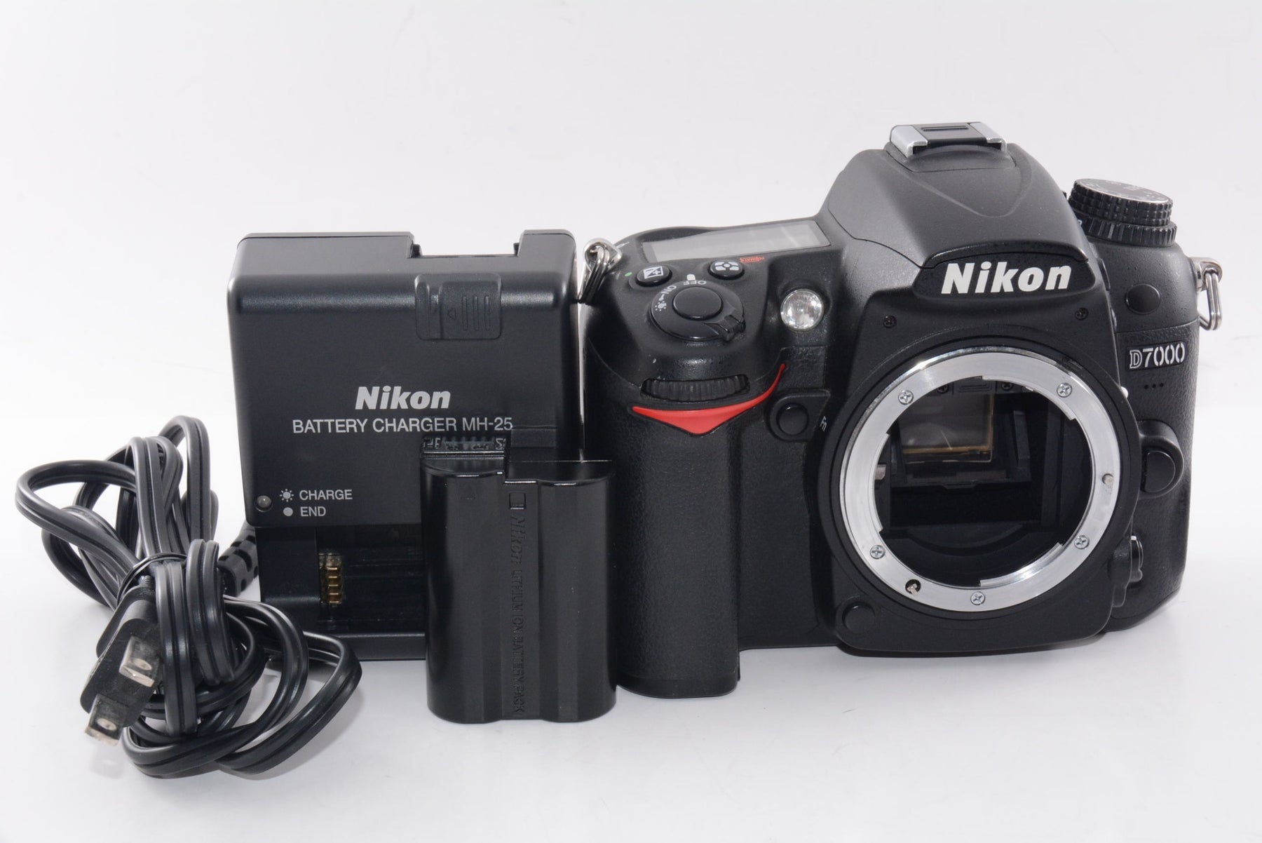 【外観並級】Nikon デジタル一眼レフカメラ D7000 ボディー