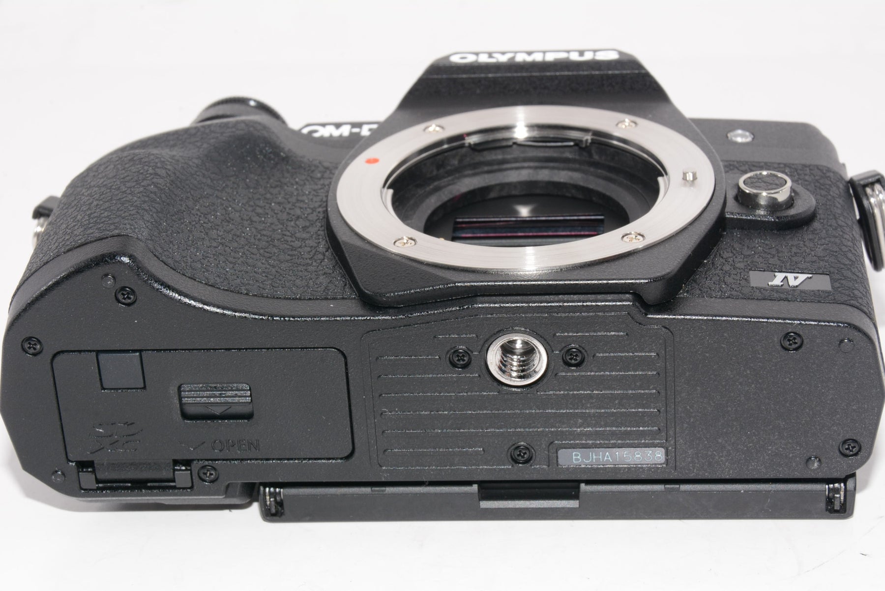 【外観特上級】OLYMPUS ミラーレス一眼カメラ OM-D E-M10 MarkIVボディー ブラック