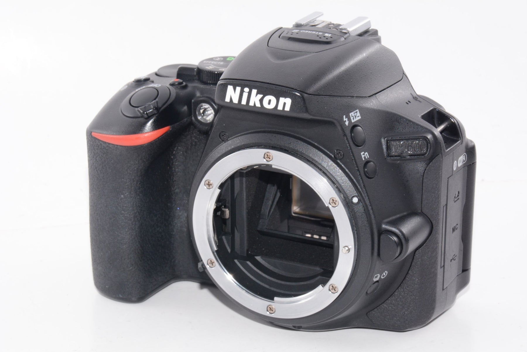 【外観並級】Nikon デジタル一眼レフカメラ D5600 ダブルズームキット ブラック D5600WZBK