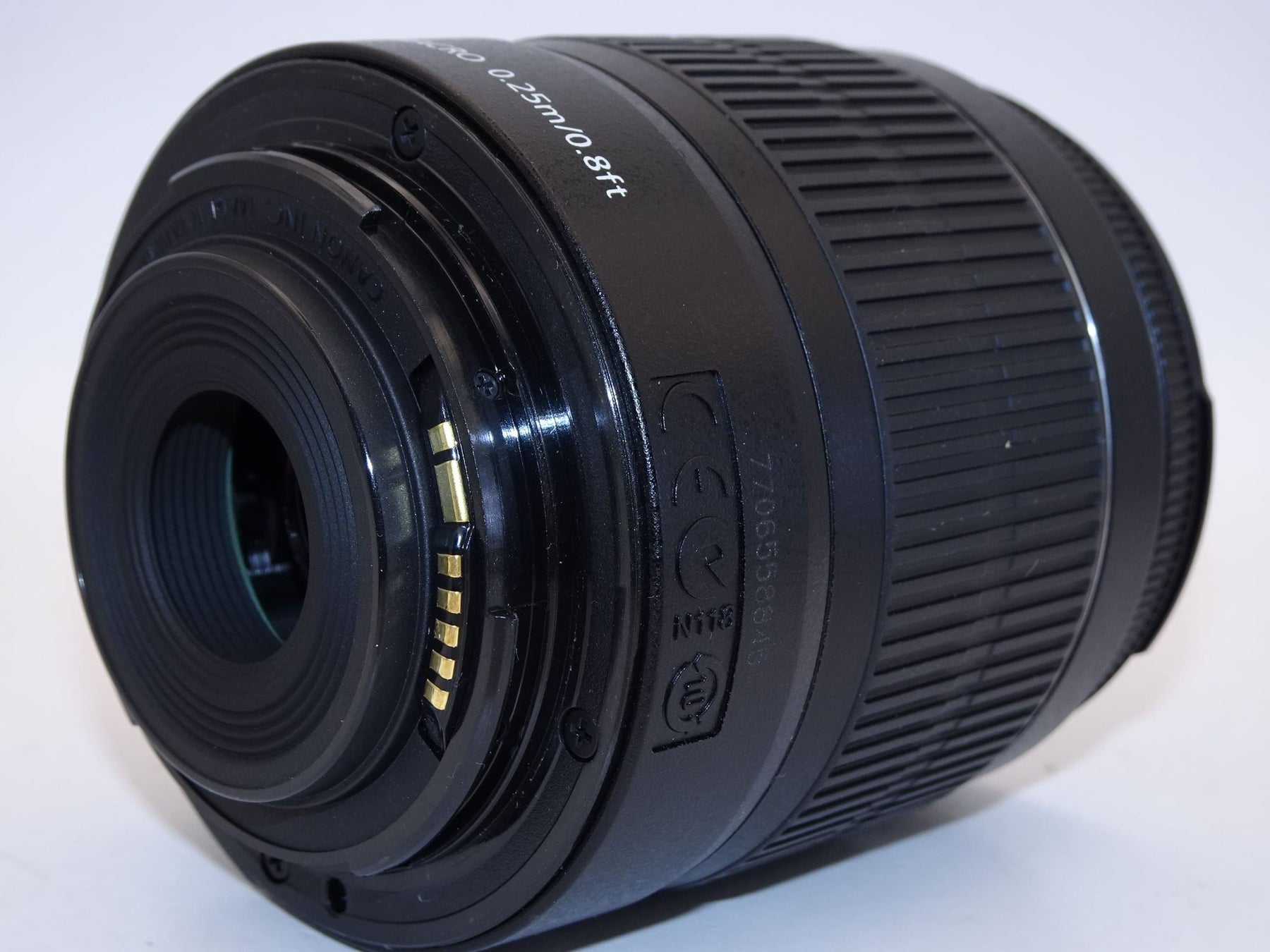 【外観特上級】Canon 標準ズームレンズ EF-S18-55mm F3.5-.5.6 IS II