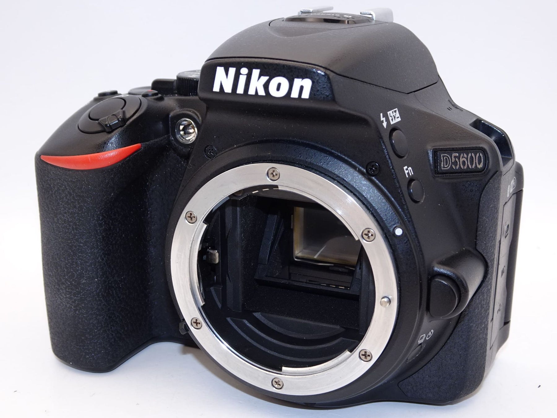 【外観並級】Nikon デジタル一眼レフカメラ D5600 ボディ