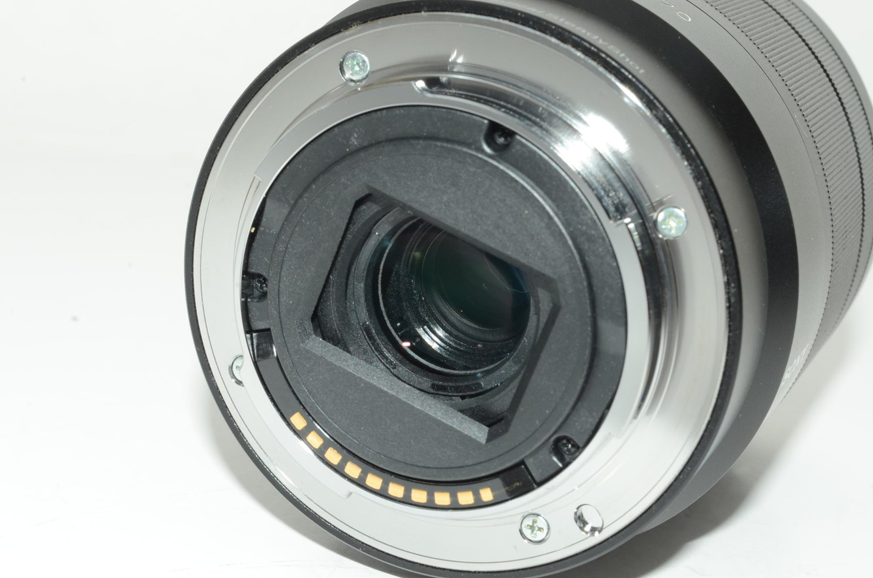 【外観特上級】ソニー SONY 標準ズームレンズ Vario-Tessar T* E 16-70mm F4 ZA OSS ソニー Eマウント用 APS-C専用 SEL1670Z