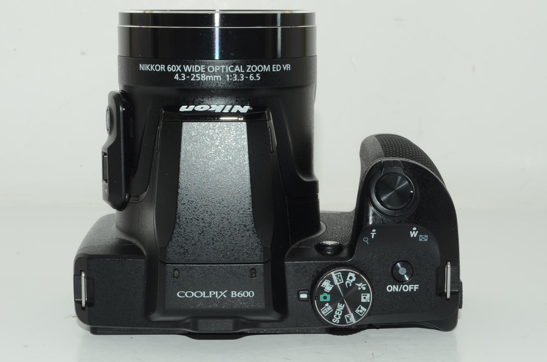 【外観特上級】Nikon デジタルカメラ COOLPIX B600 BK 光学60倍 軽量 クールピクス ブラック B600BK