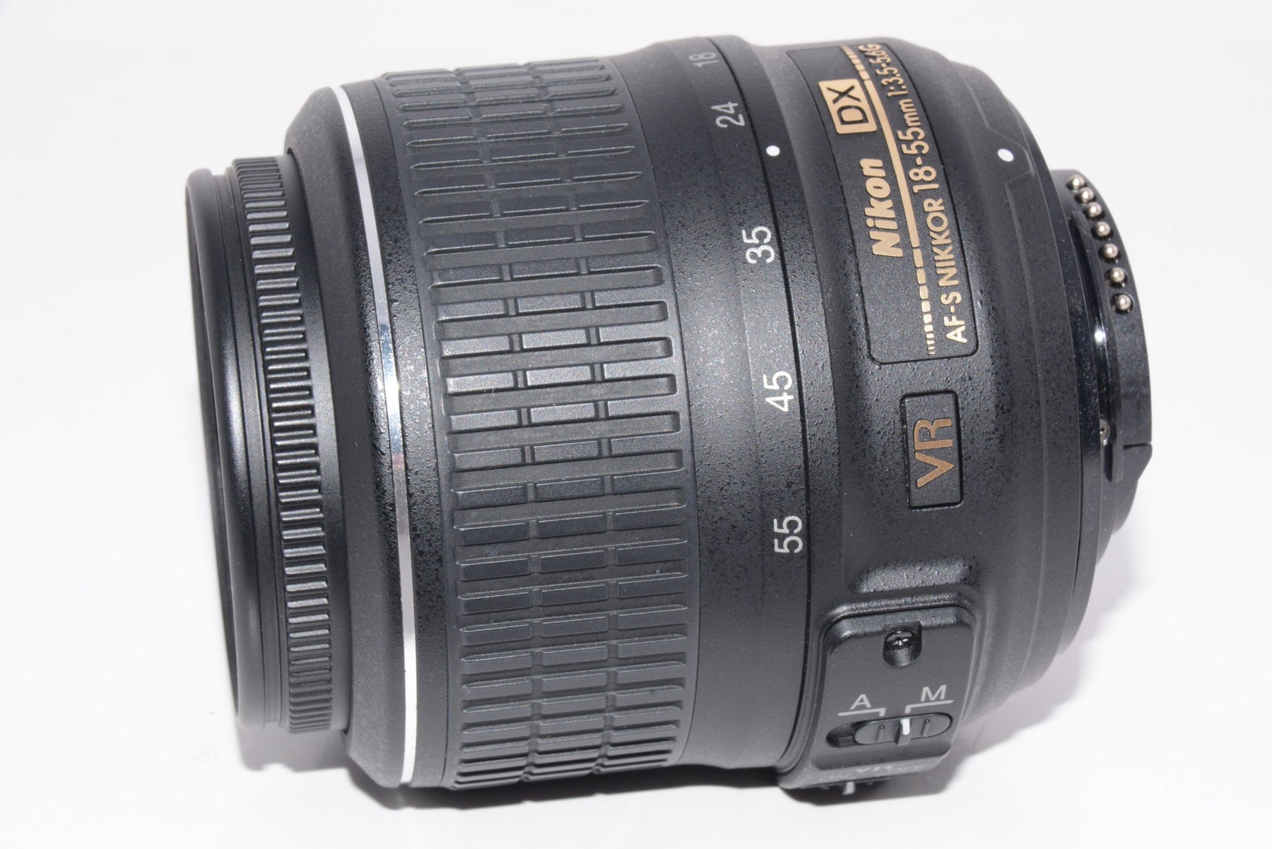 【外観並級】Nikon 標準ズームレンズ AF-S DX NIKKOR 18-55mm f3.5-5.6G VR