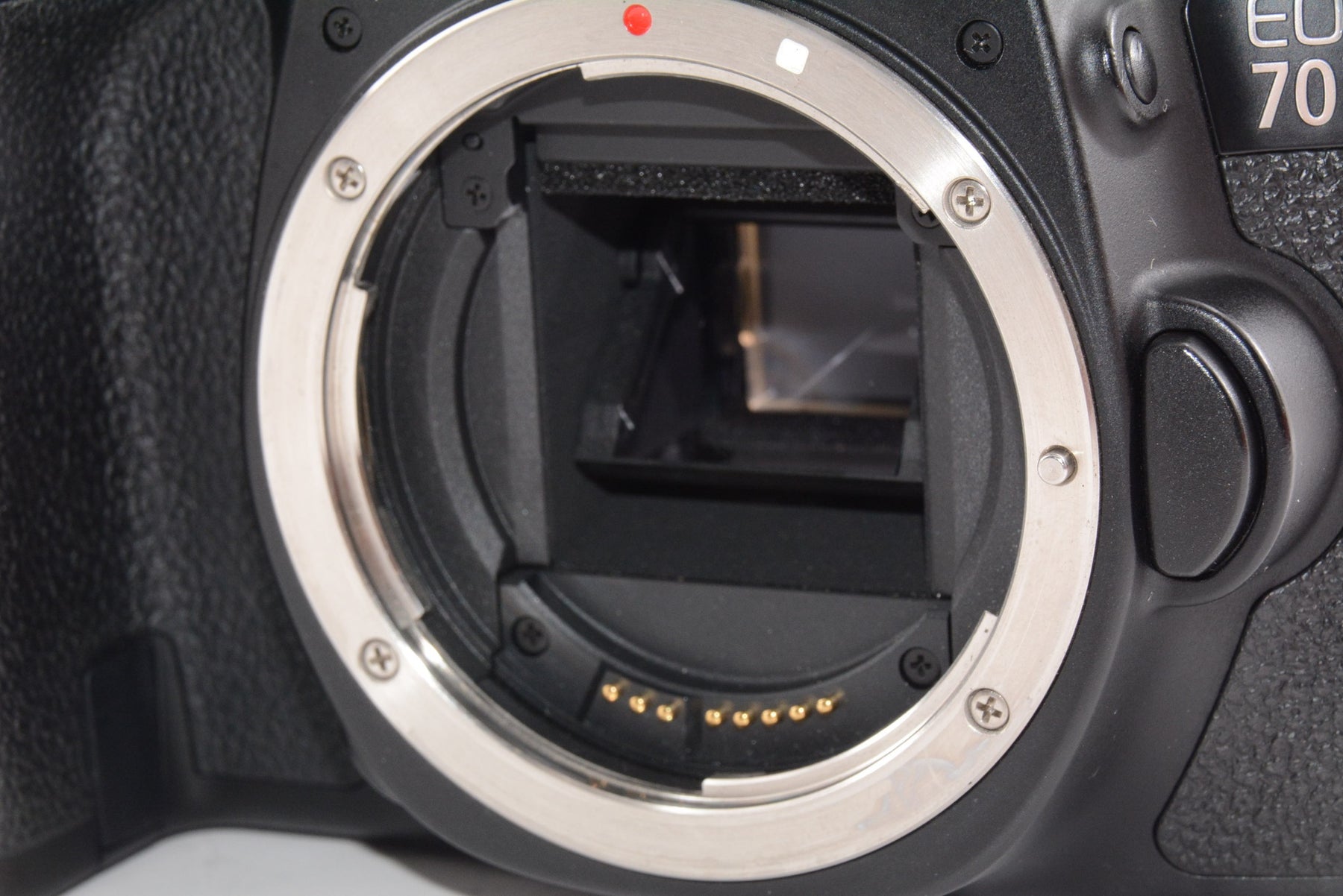 【外観並級】Canon デジタル一眼レフカメラ EOS70D ボディ EOS70D
