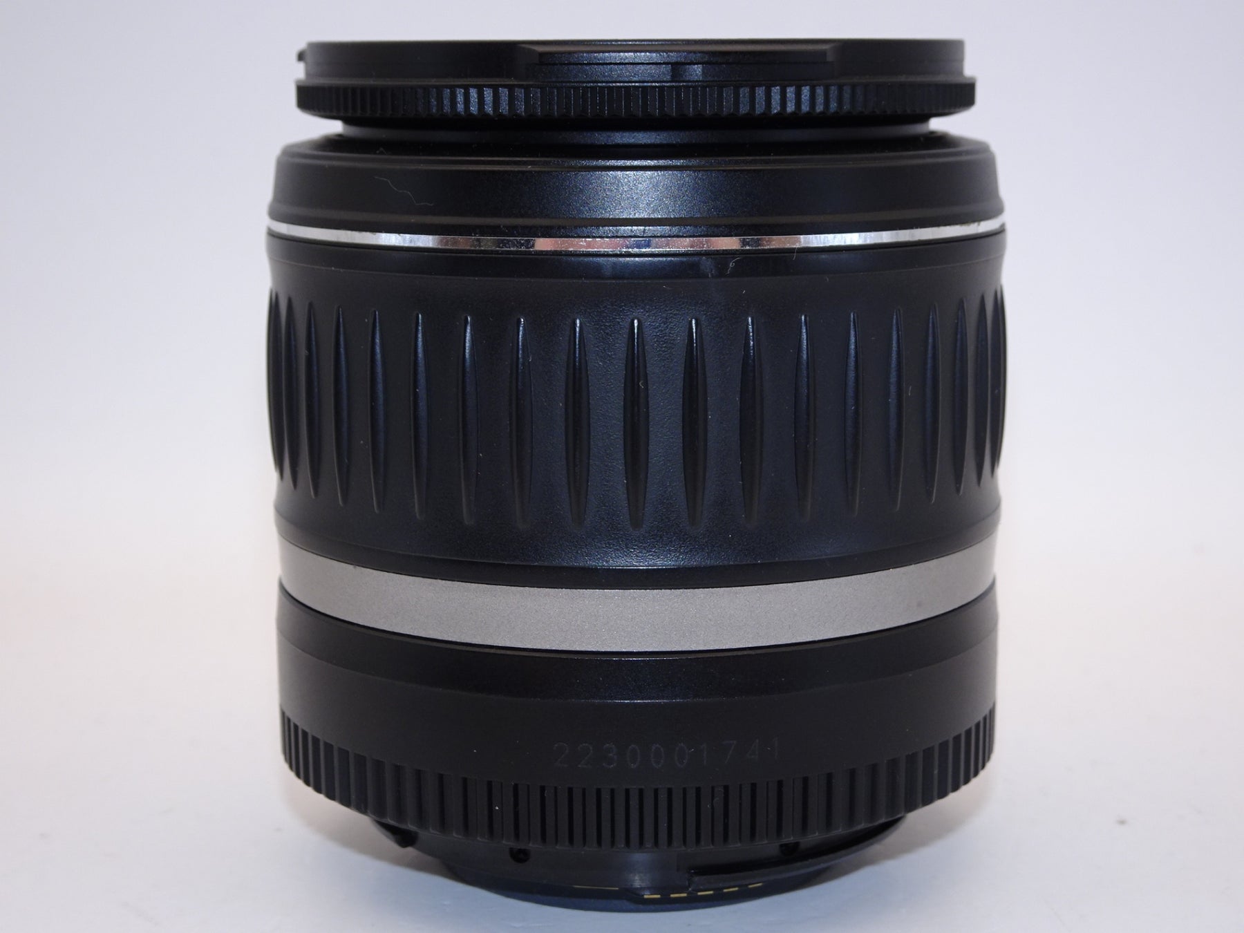 【外観特上級】Canon EF-S レンズ 18-55mm F3.5-5.6 II USM