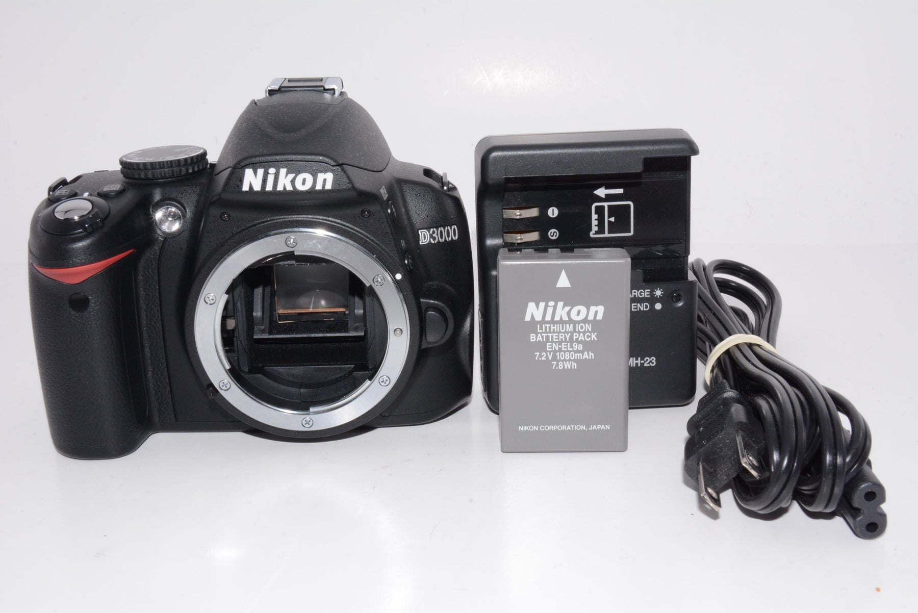 【外観特上級】Nikon デジタル一眼レフカメラ D3000 ボディ
