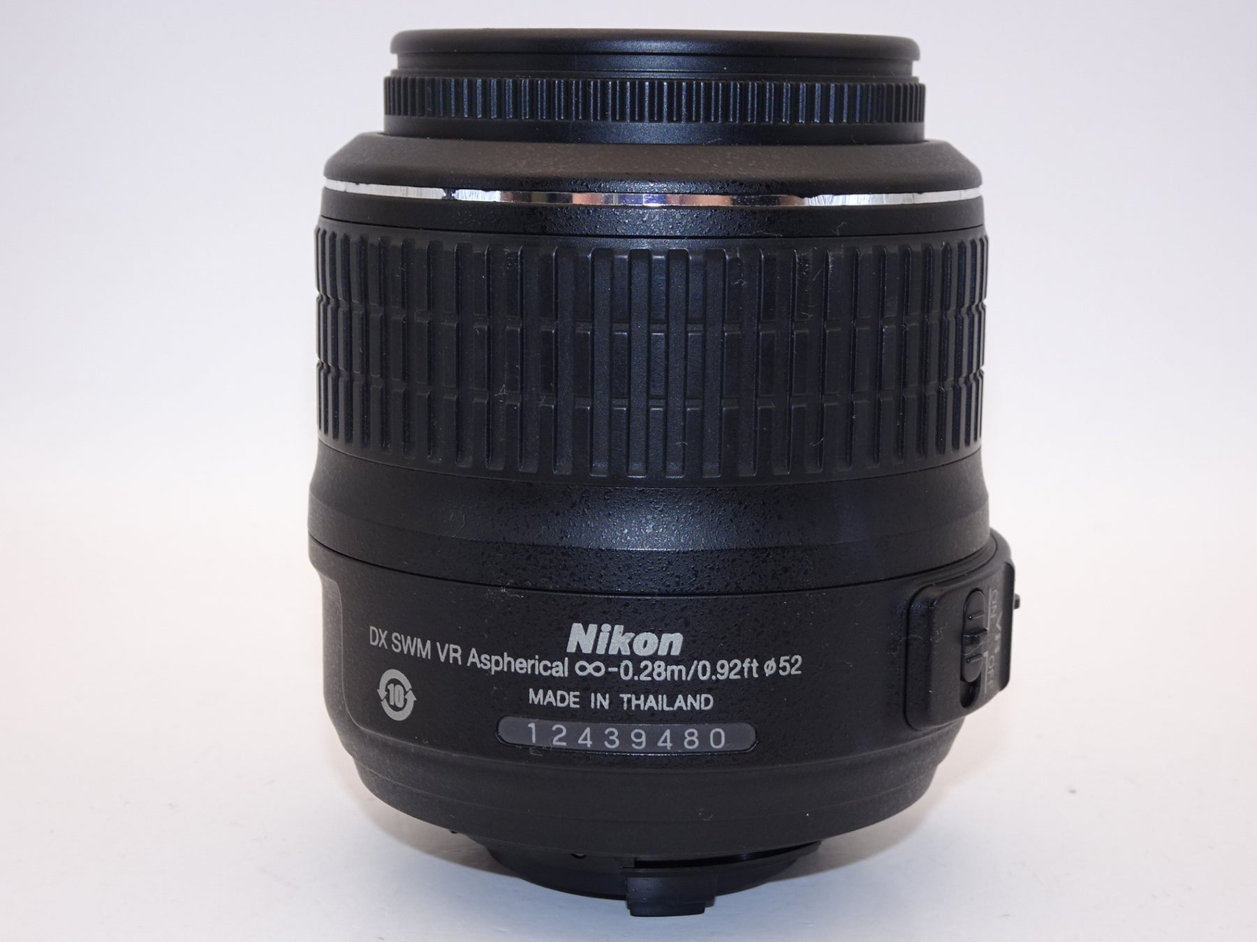 【外観並級】Nikon 標準ズームレンズ AF-S DX NIKKOR 18-55mm f3.5-5.6G VR