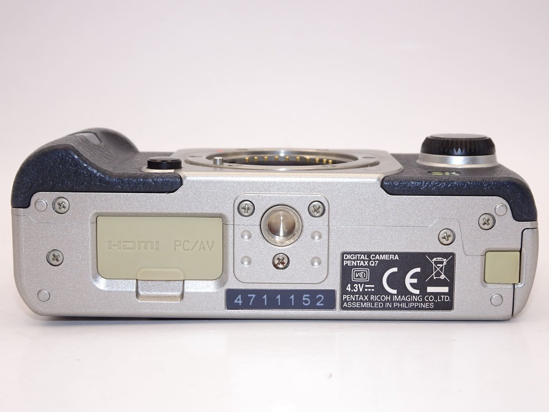 【外観特上級】PENTAX ミラーレス一眼 Q7 ボディ シルバー Q7 SILVER BODY