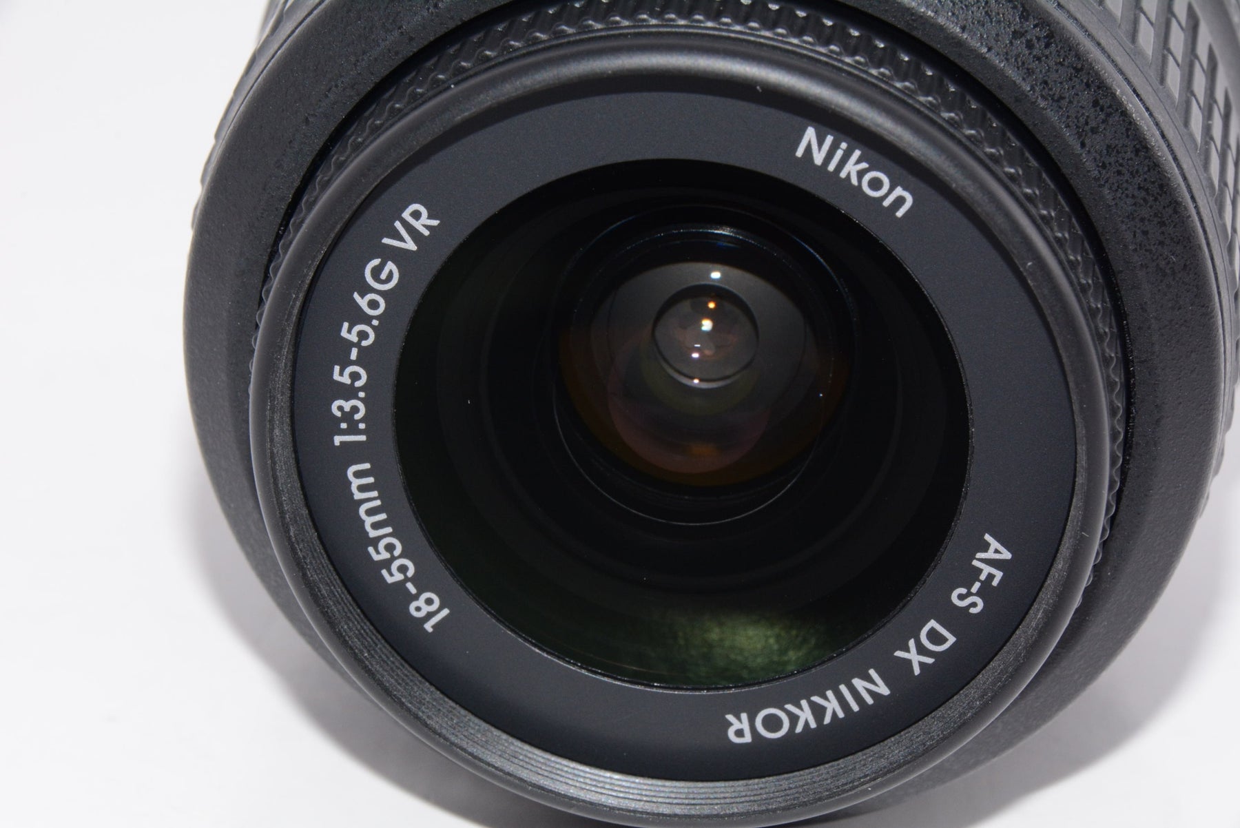 【外観並級】Nikon 標準ズームレンズ AF-S DX NIKKOR 18-55mm f3.5-5.6G VR
