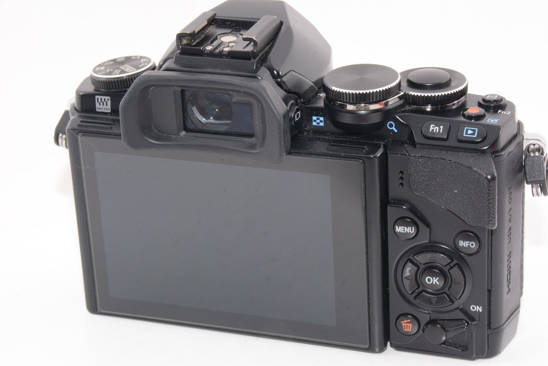 【外観特上級】OLYMPUS OM-D E-M10 ボディ ブラック ミラーレス一眼