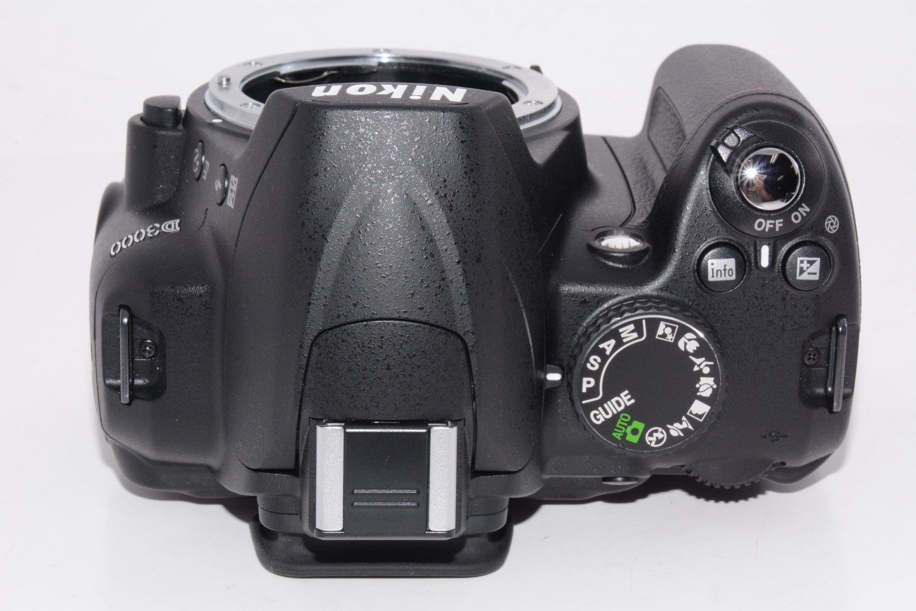 【外観特上級】Nikon デジタル一眼レフカメラ D3000 ボディ
