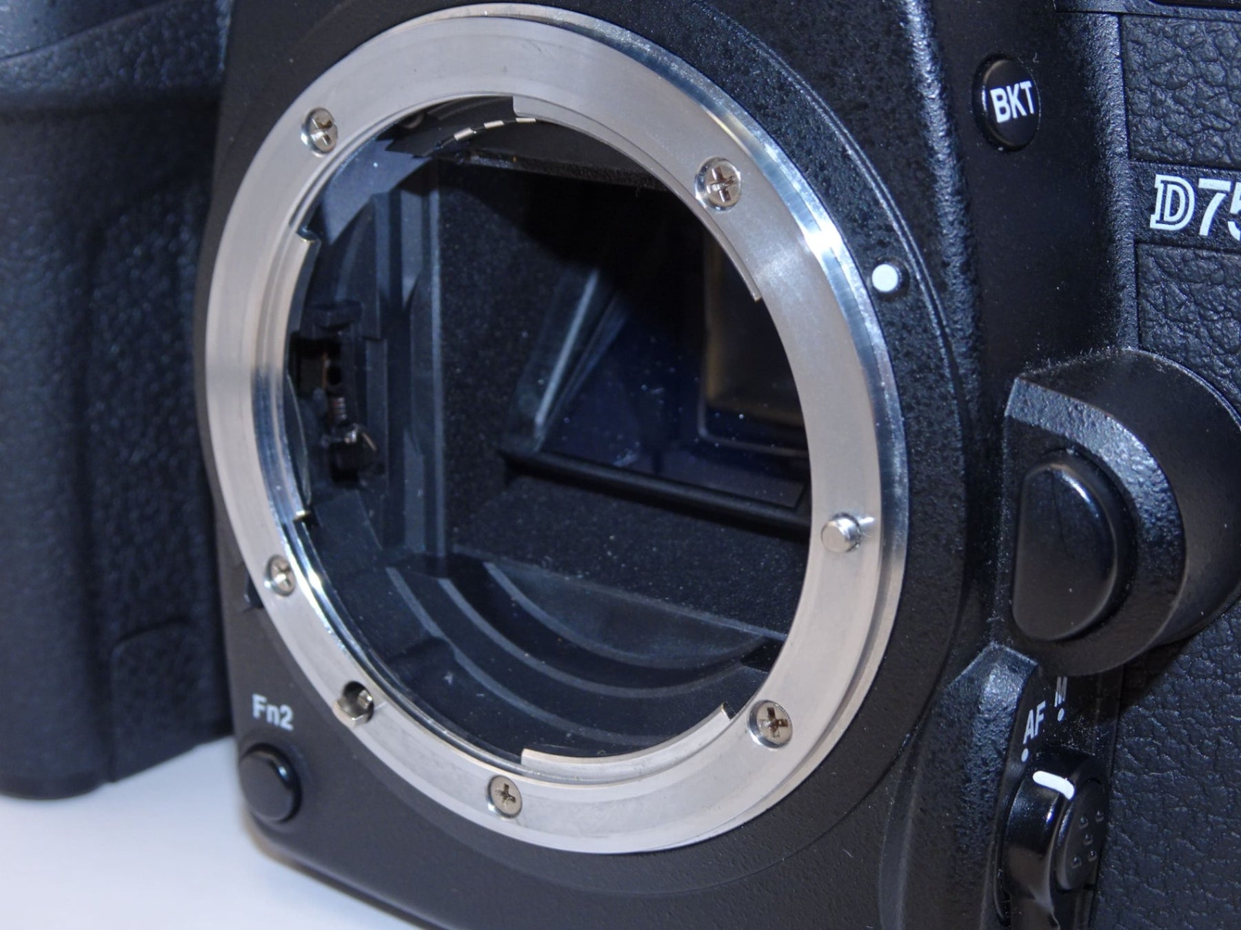 【外観並級】Nikon デジタル一眼レフカメラ D7500 ボディ ブラック