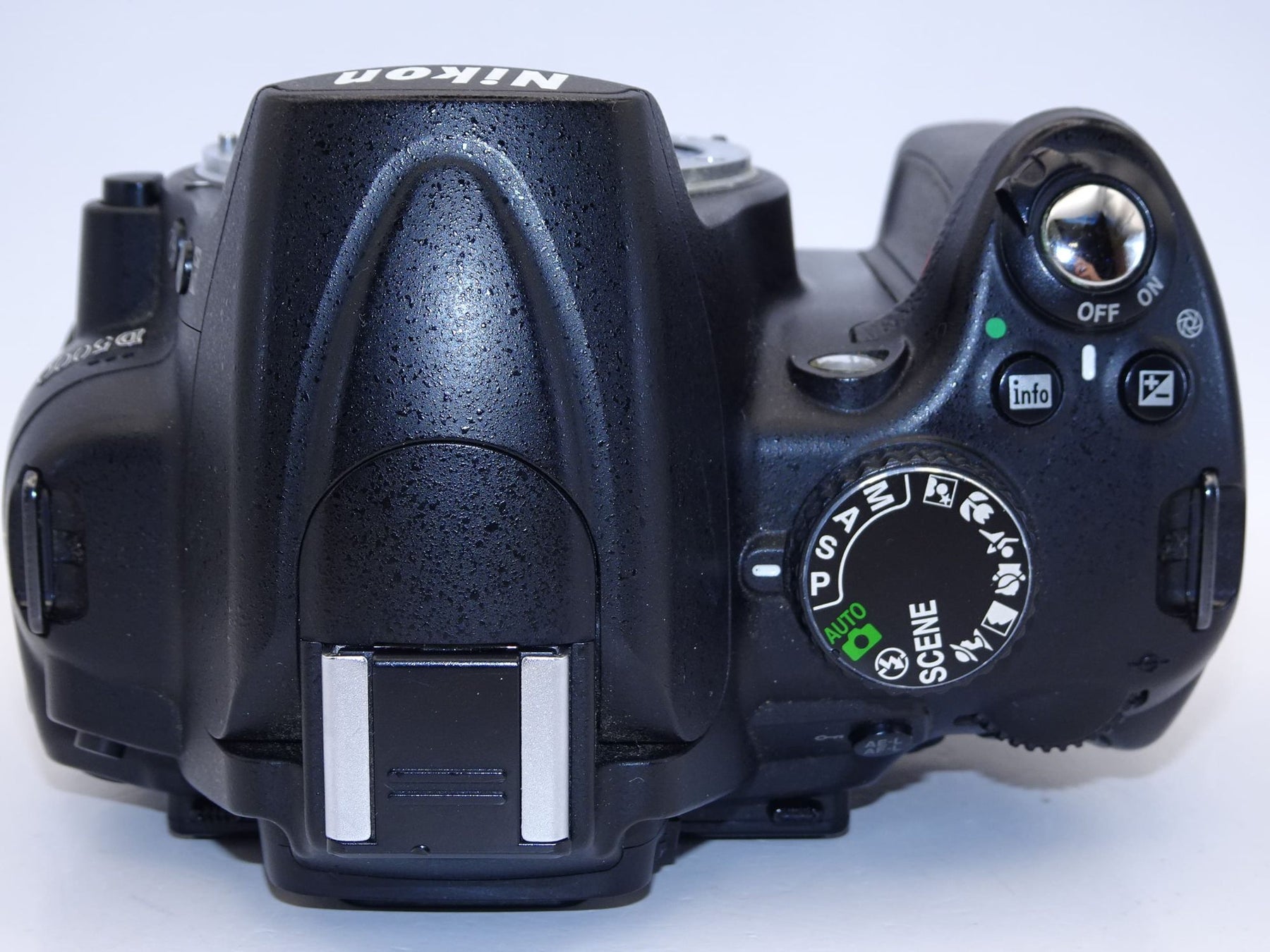 【外観並級】Nikon デジタル一眼レフカメラ D5000 ボディ D5000